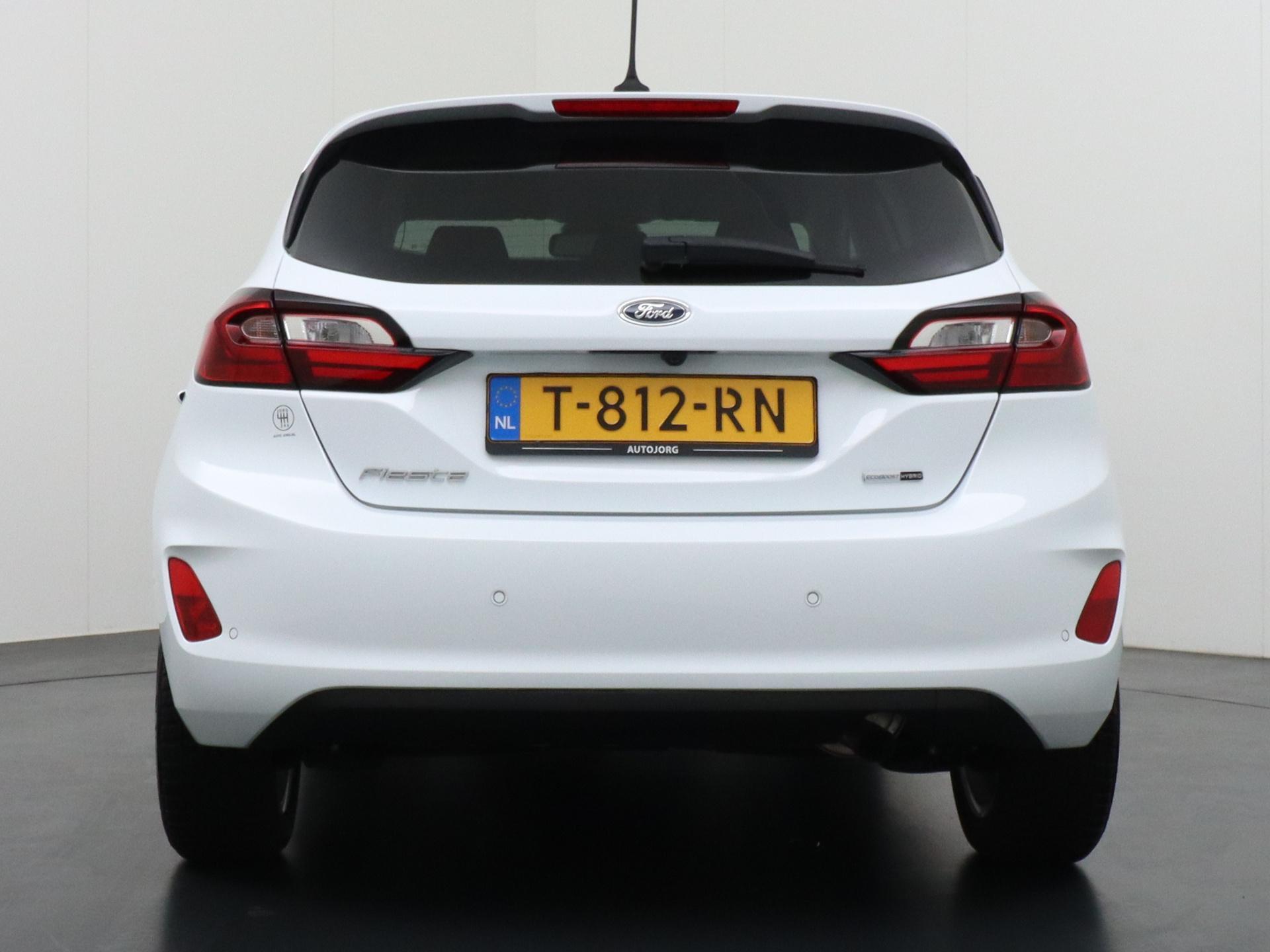 Ford Fiesta 1.0 EcoBoost Hybrid Titanium X 38