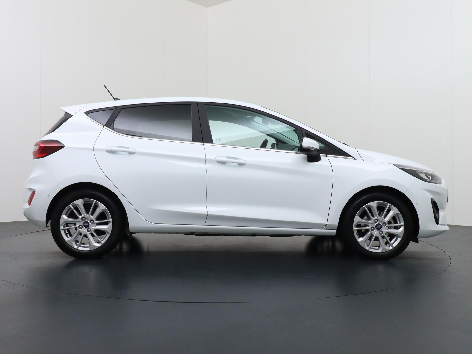 Ford Fiesta 1.0 EcoBoost Hybrid Titanium X 5