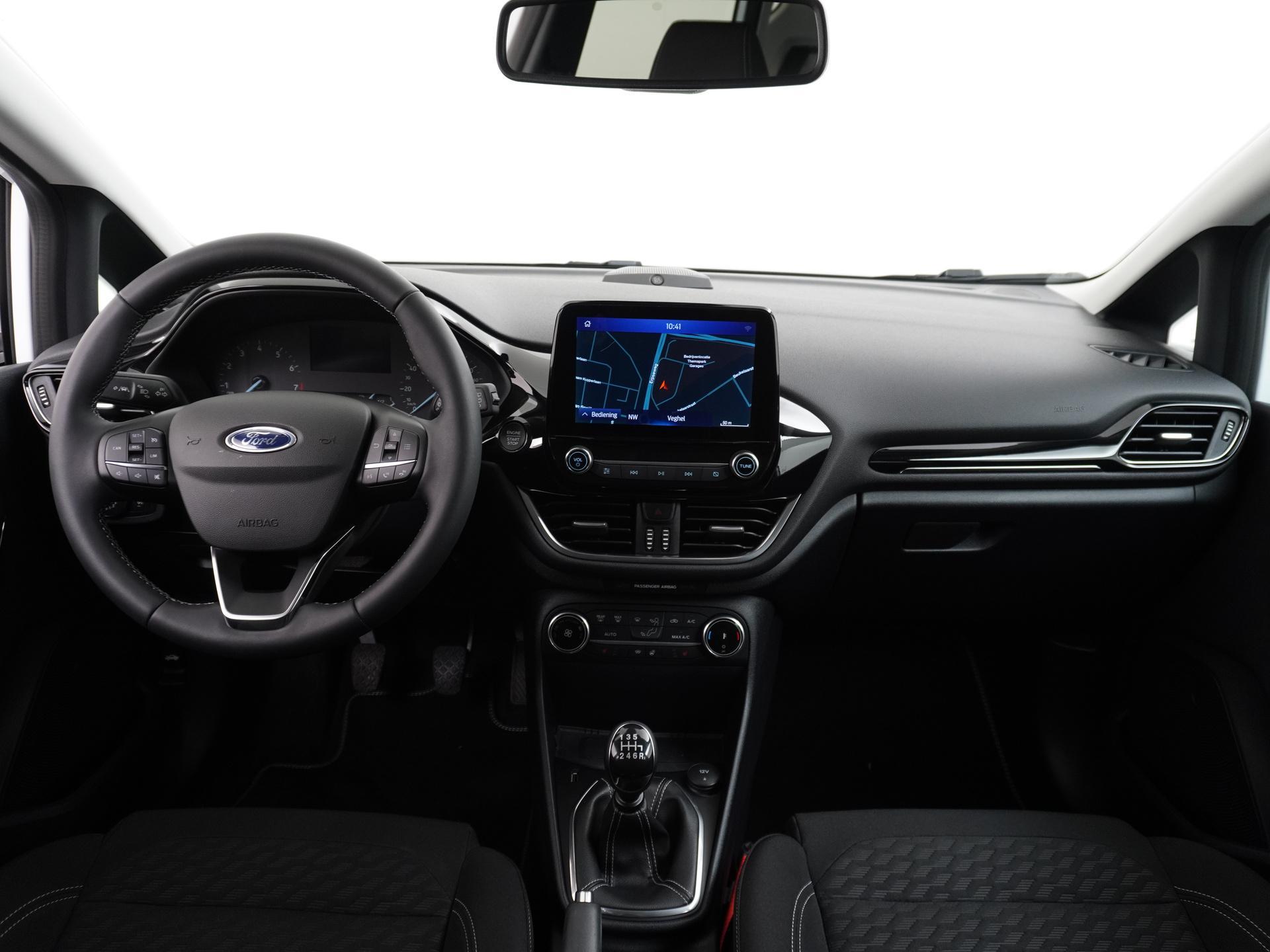 Ford Fiesta 1.0 EcoBoost Hybrid Titanium X 6