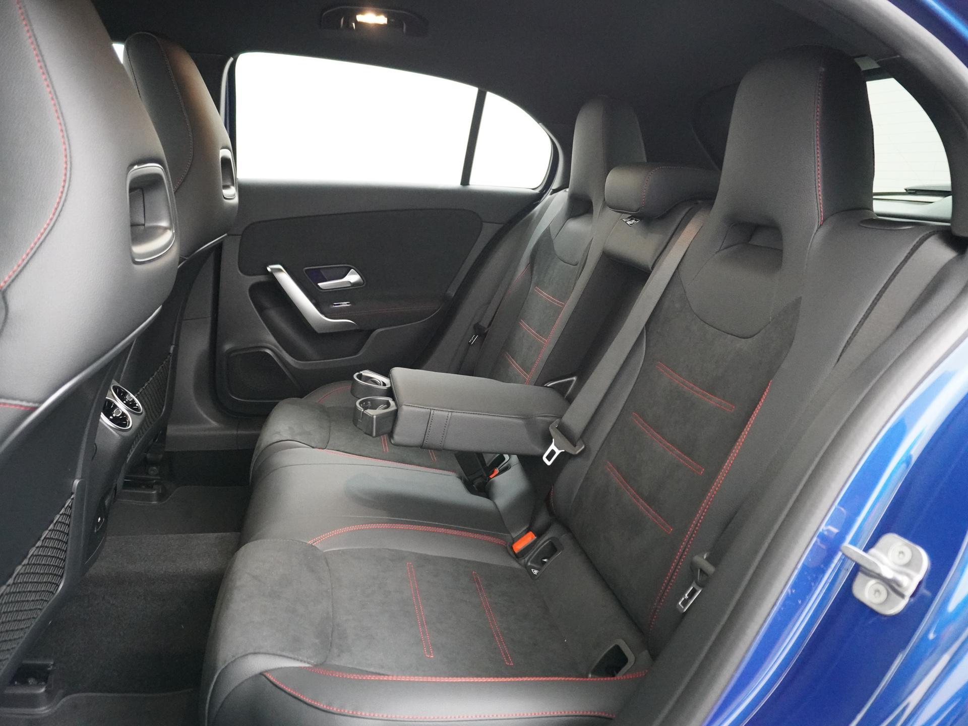 Mercedes-Benz A-Klasse 180 Star Edition AMG Line 22