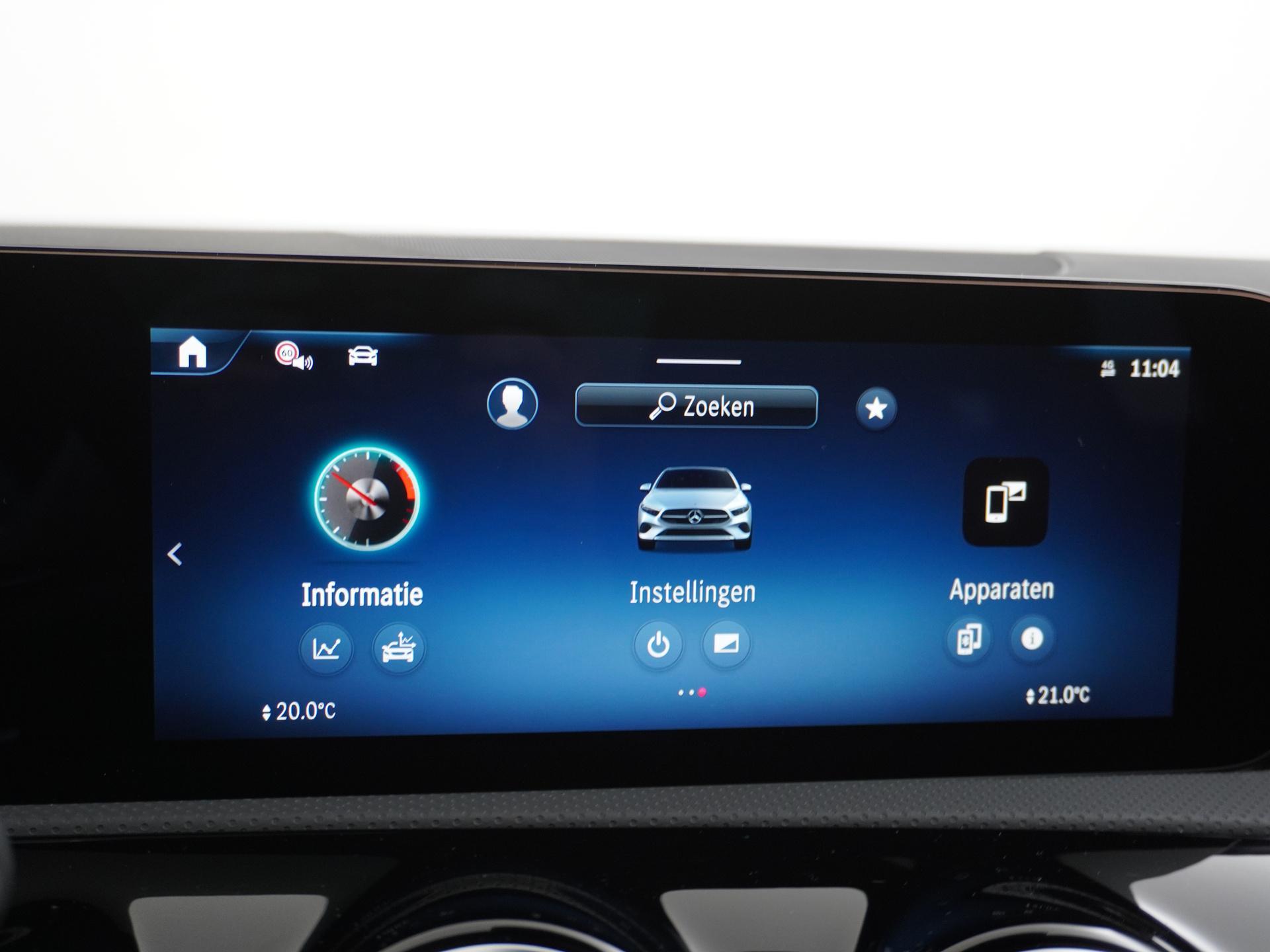 Mercedes-Benz A-Klasse 180 Star Edition AMG Line 35