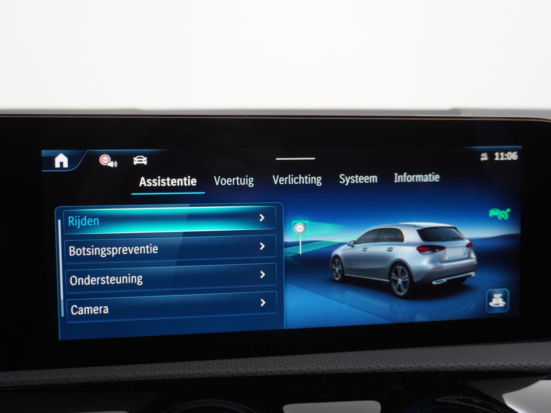 Mercedes-Benz A-Klasse 180 Star Edition AMG Line 42