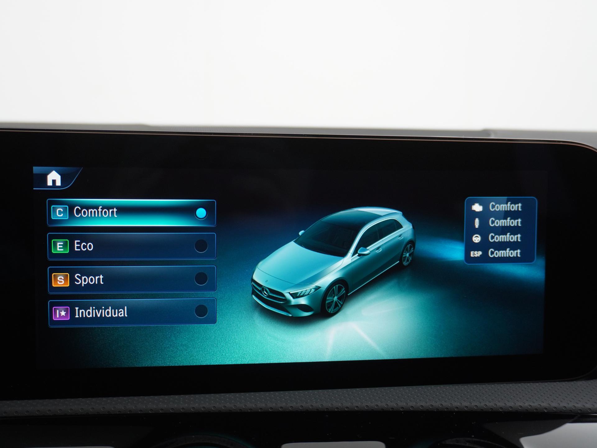 Mercedes-Benz A-Klasse 180 Star Edition AMG Line 45