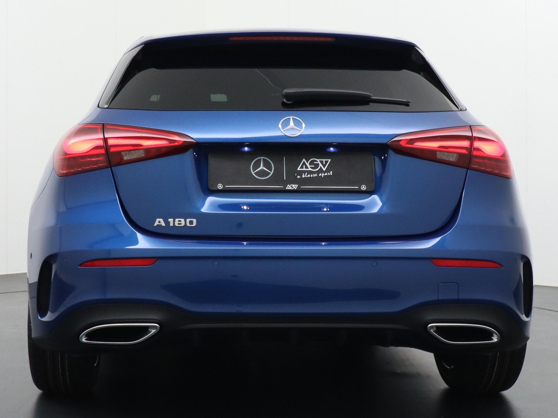 Mercedes-Benz A-Klasse 180 Star Edition AMG Line 6