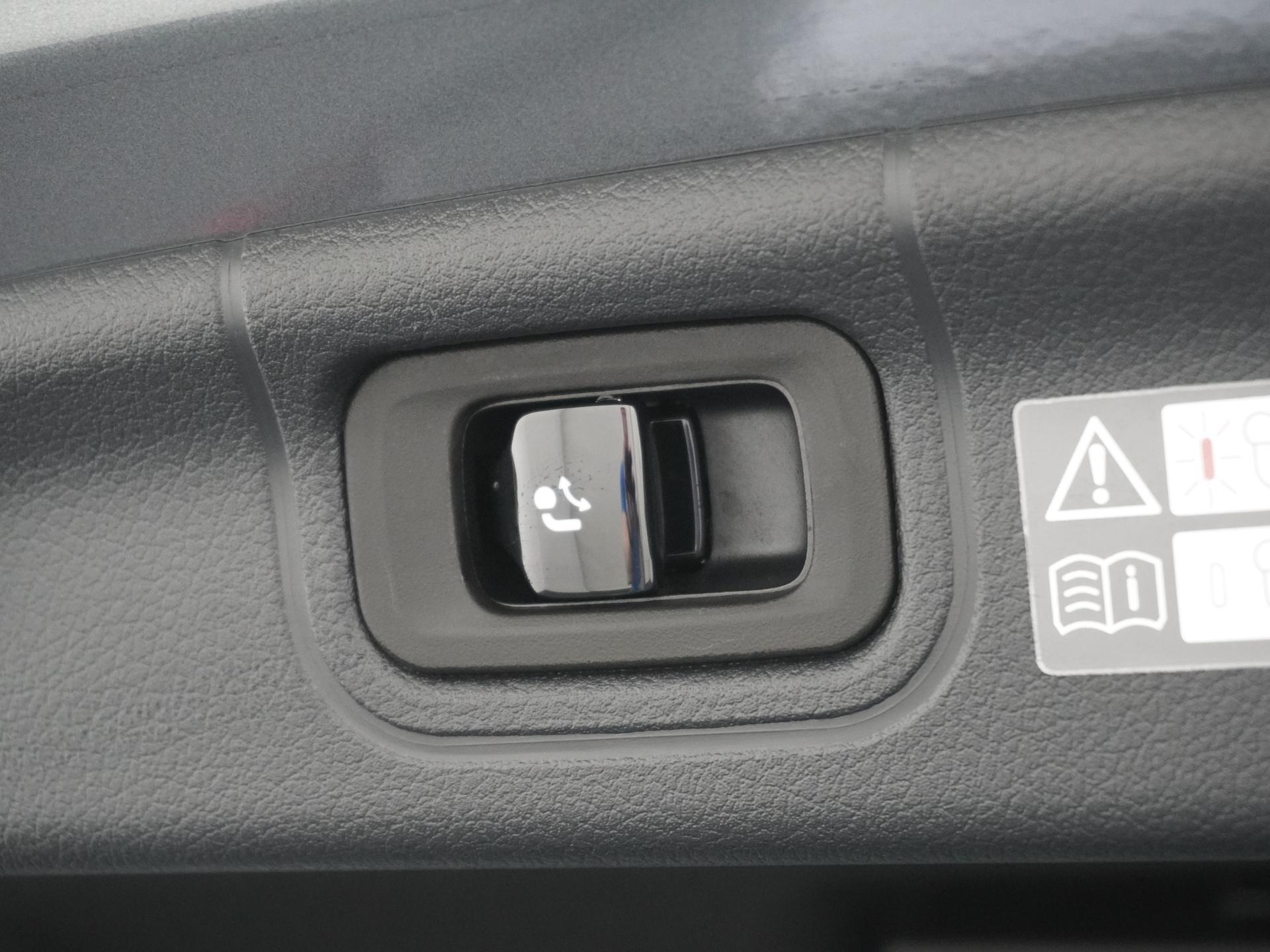 Mercedes-Benz C-Klasse 300 e Business Line Limited 15