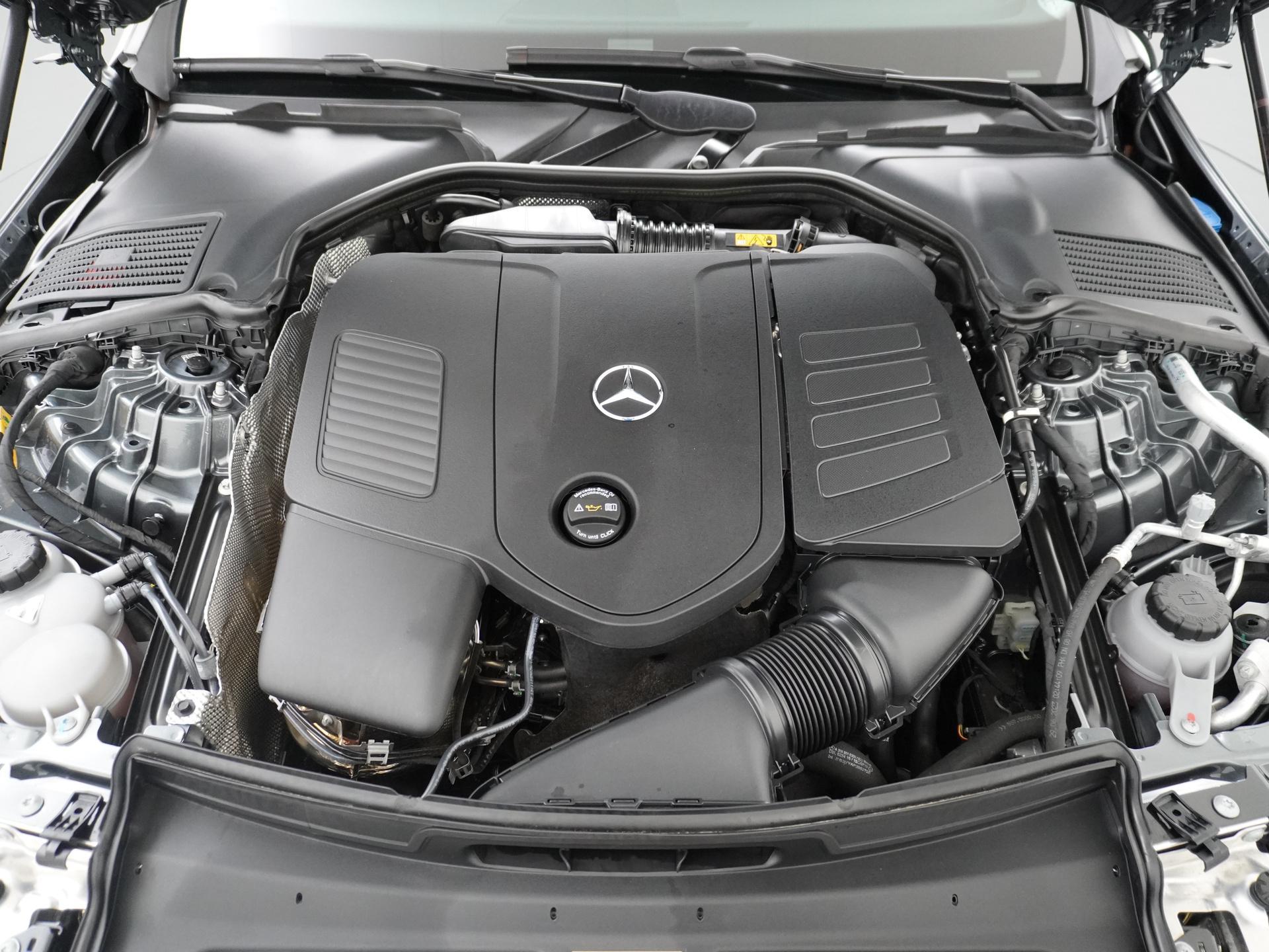 Mercedes-Benz C-Klasse 300 e Business Line Limited 18