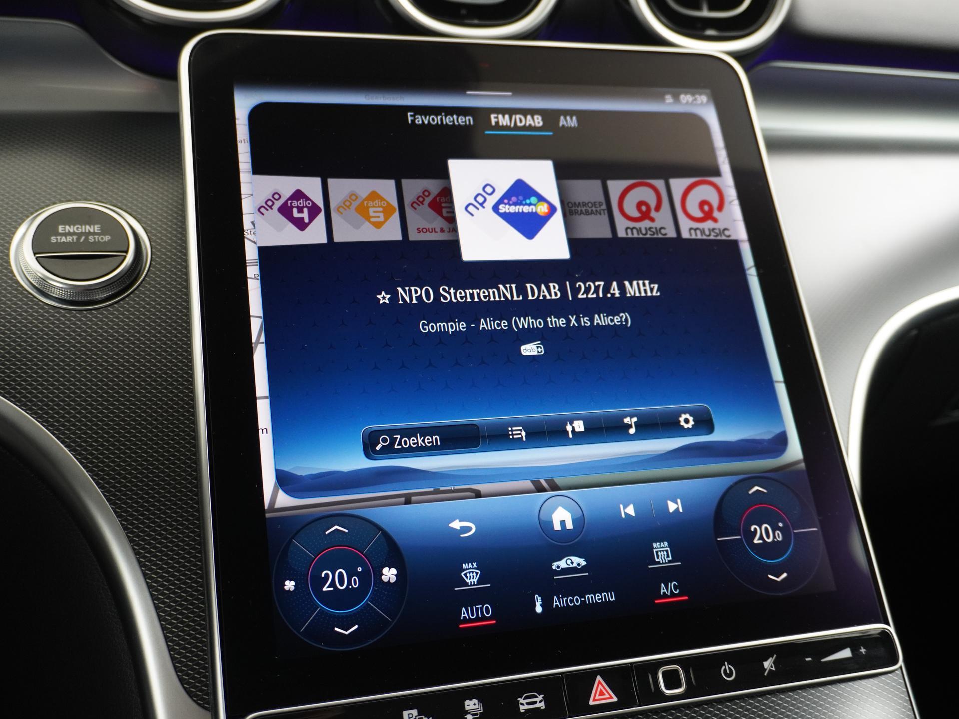 Mercedes-Benz C-Klasse 300 e Business Line Limited 38