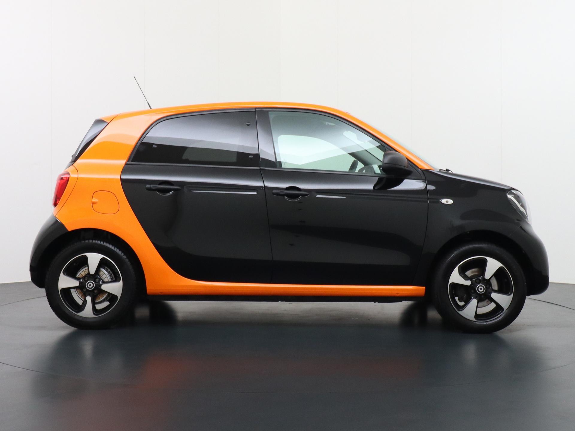 Smart Forfour 1.0 Business Solution 28