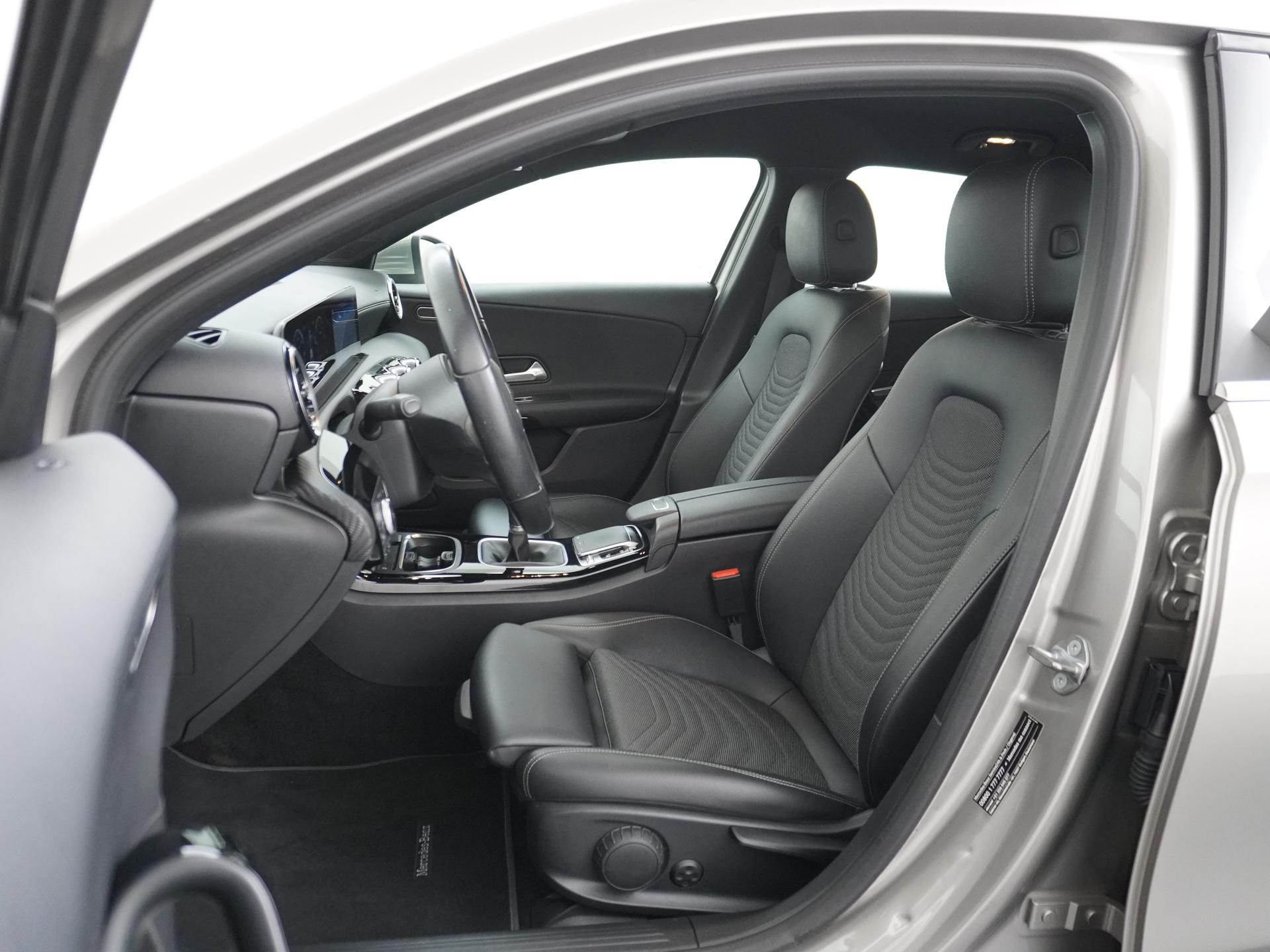 Mercedes-Benz A-Klasse 160 Business Solution Plus 13