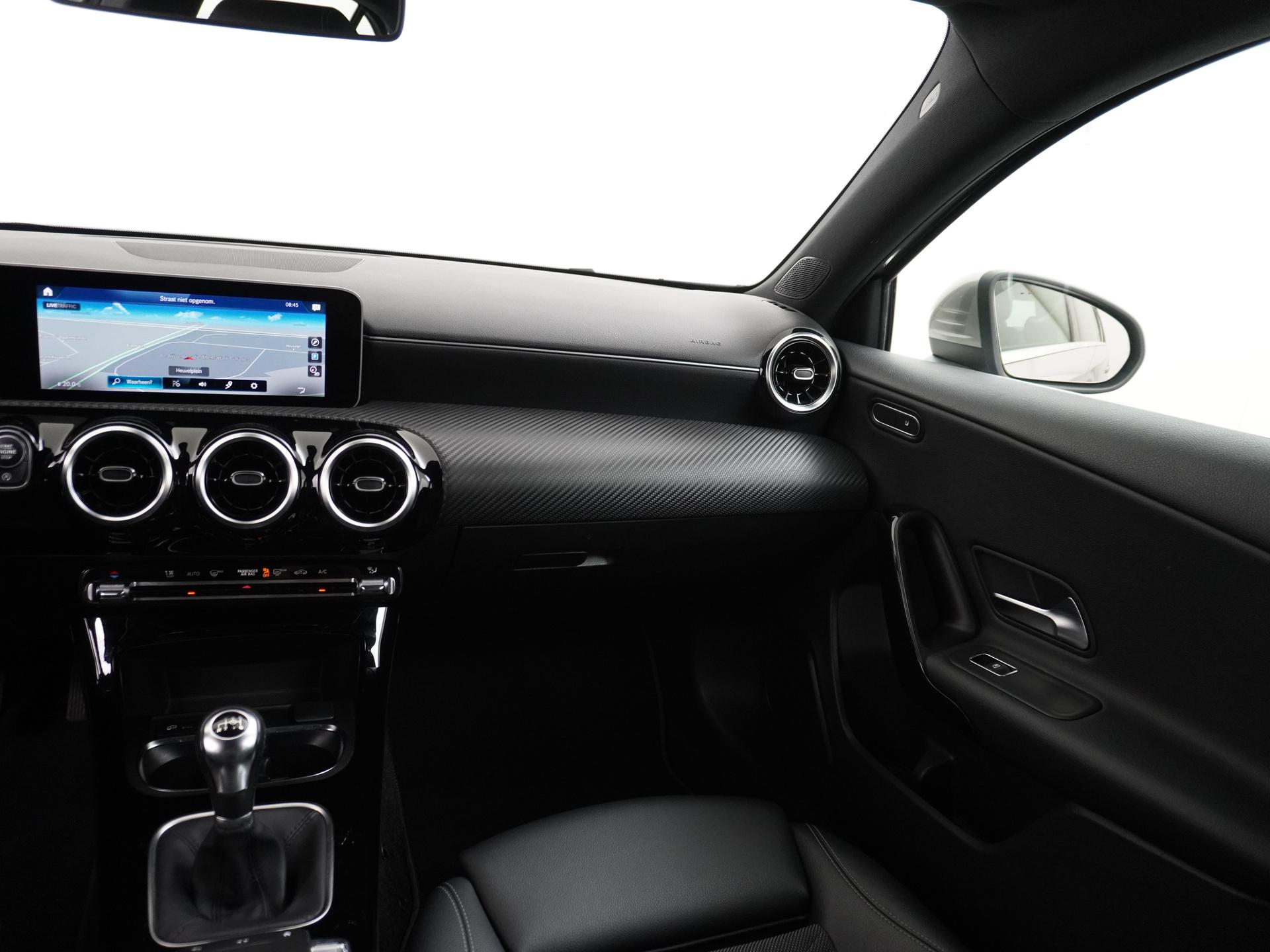 Mercedes-Benz A-Klasse 160 Business Solution Plus 18