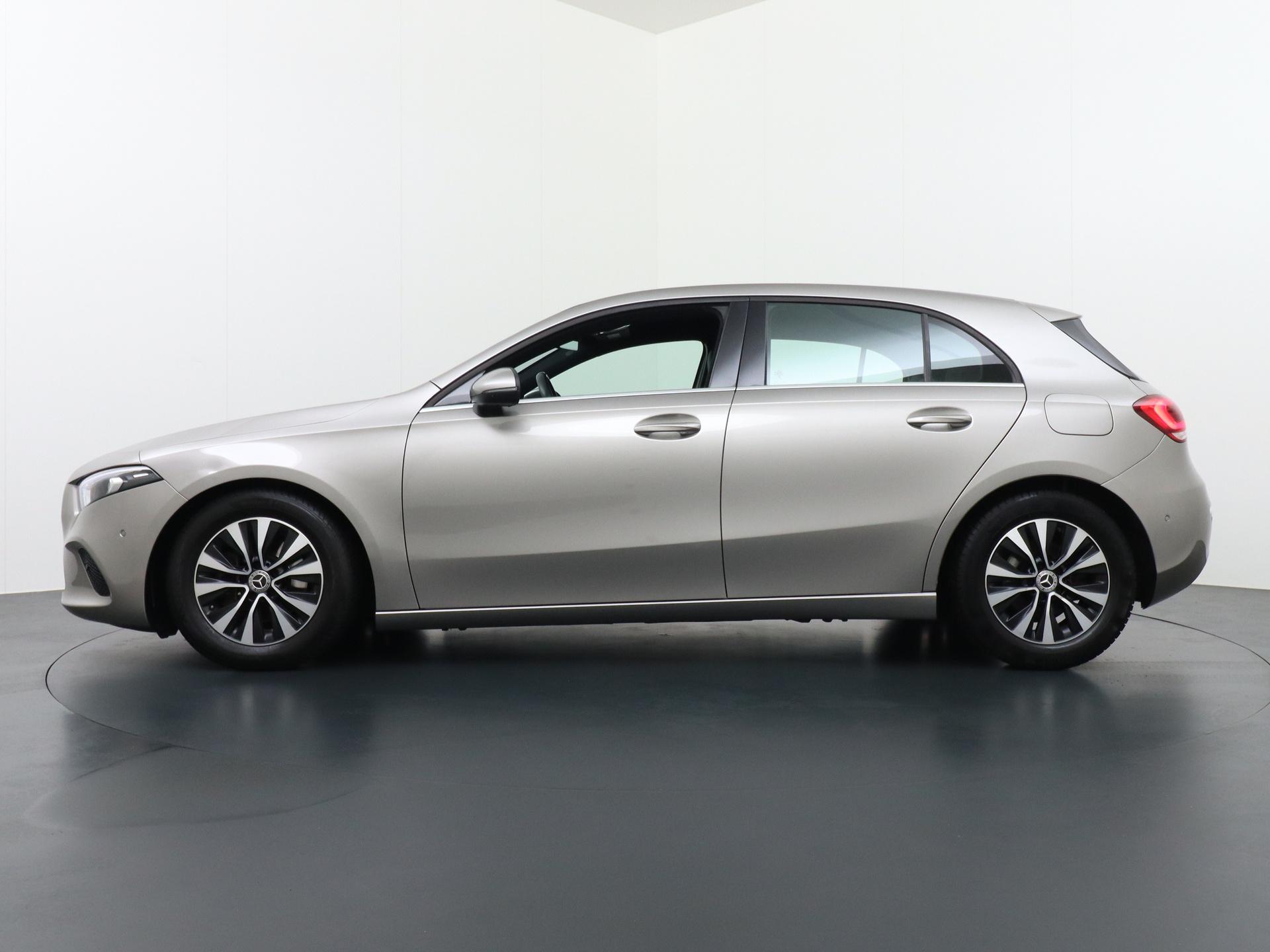 Mercedes-Benz A-Klasse 160 Business Solution Plus 44