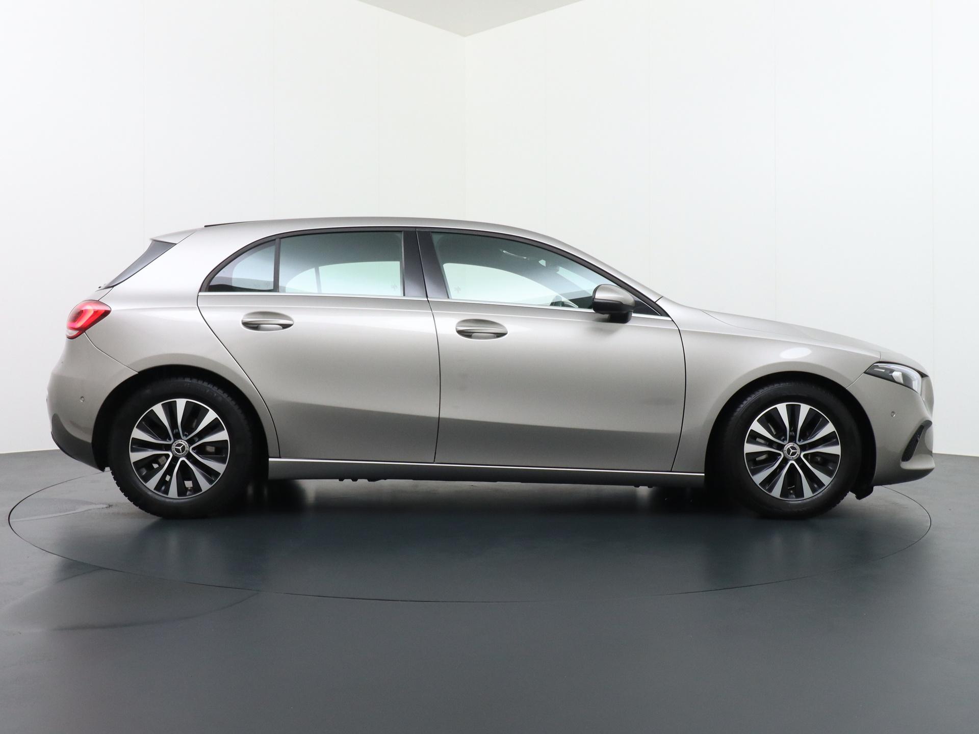 Mercedes-Benz A-Klasse 160 Business Solution Plus 46