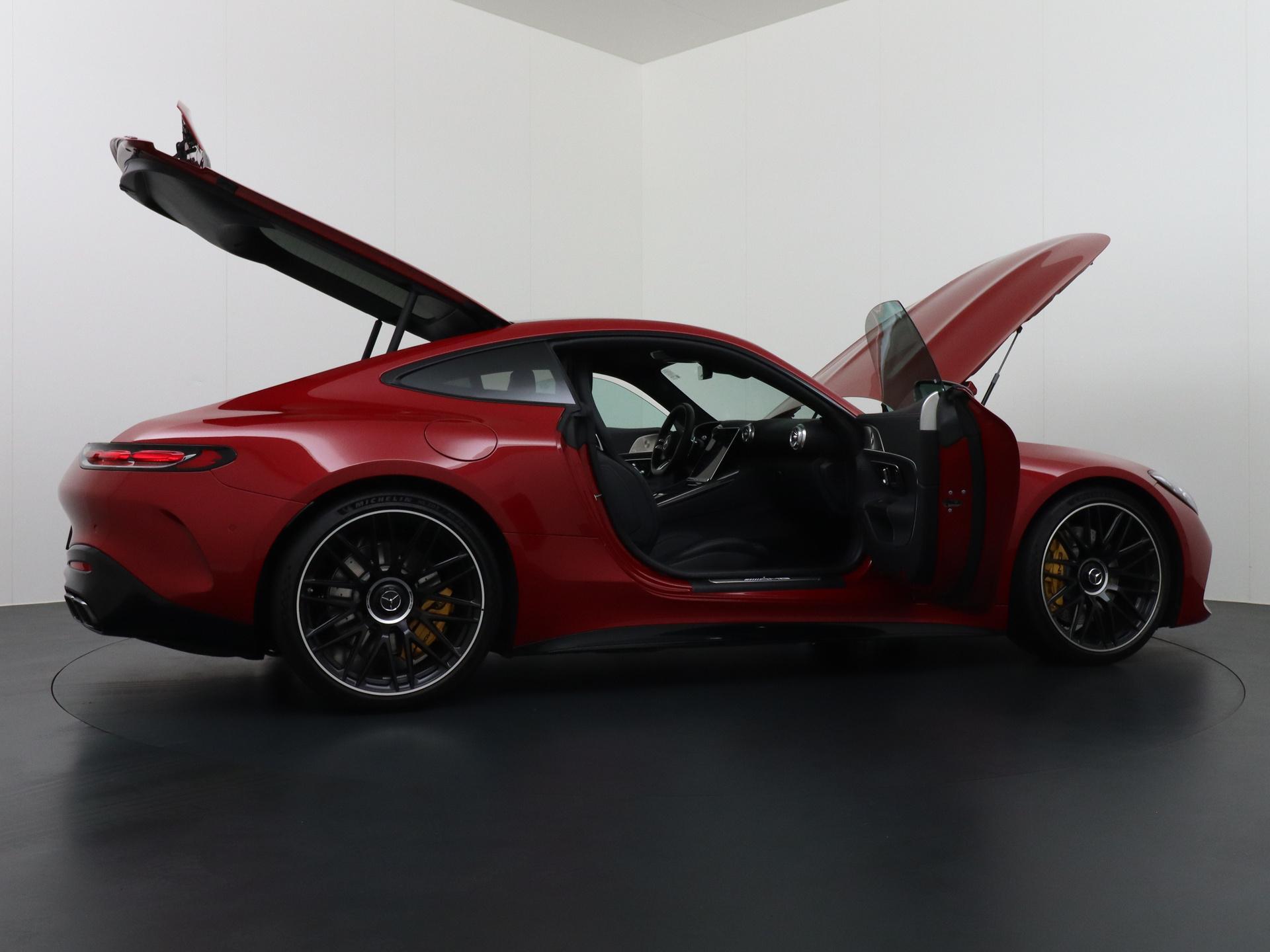 Mercedes-Benz AMG GT AMG 63 4MATIC+ 11