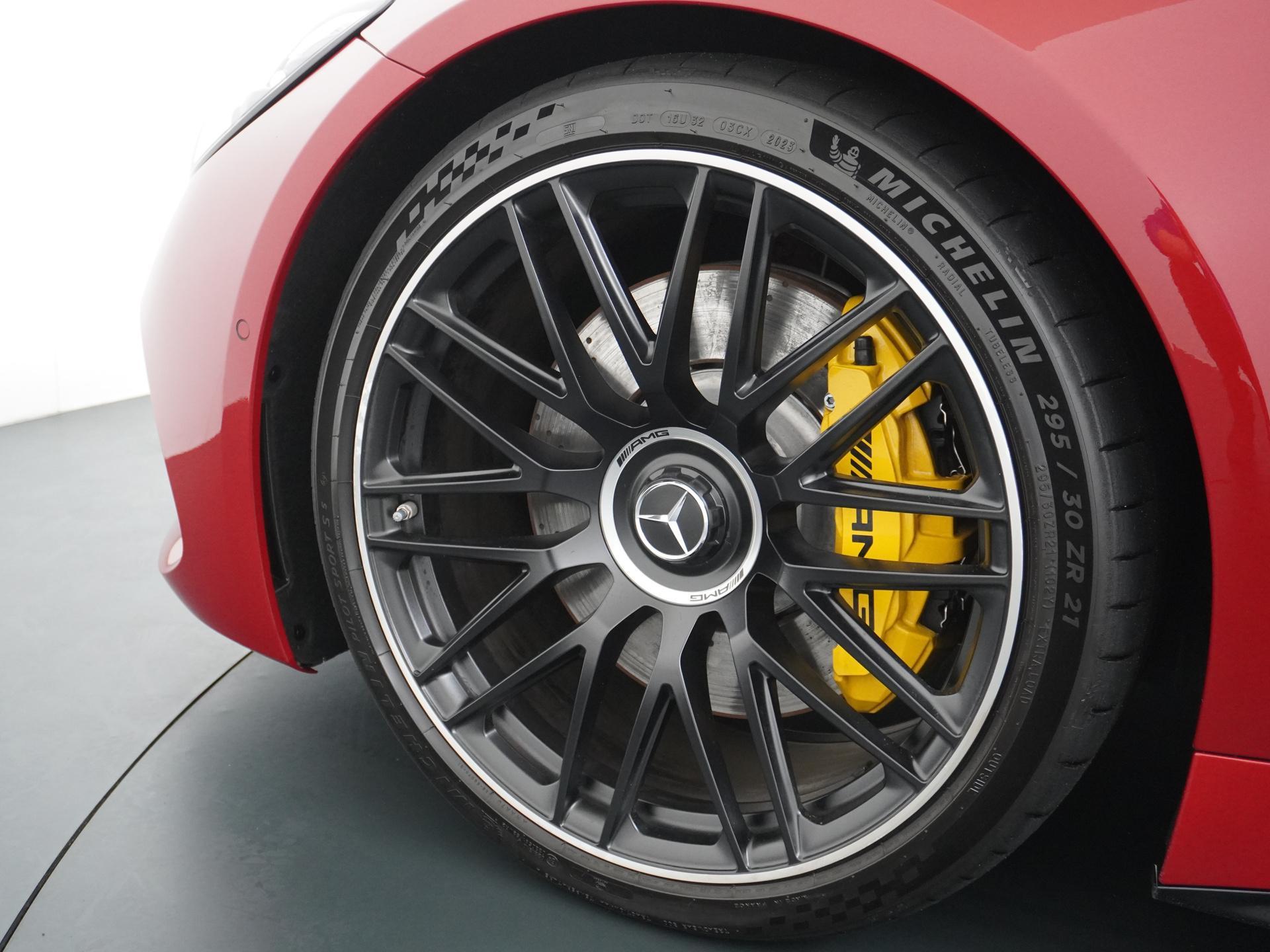 Mercedes-Benz AMG GT AMG 63 4MATIC+ 16