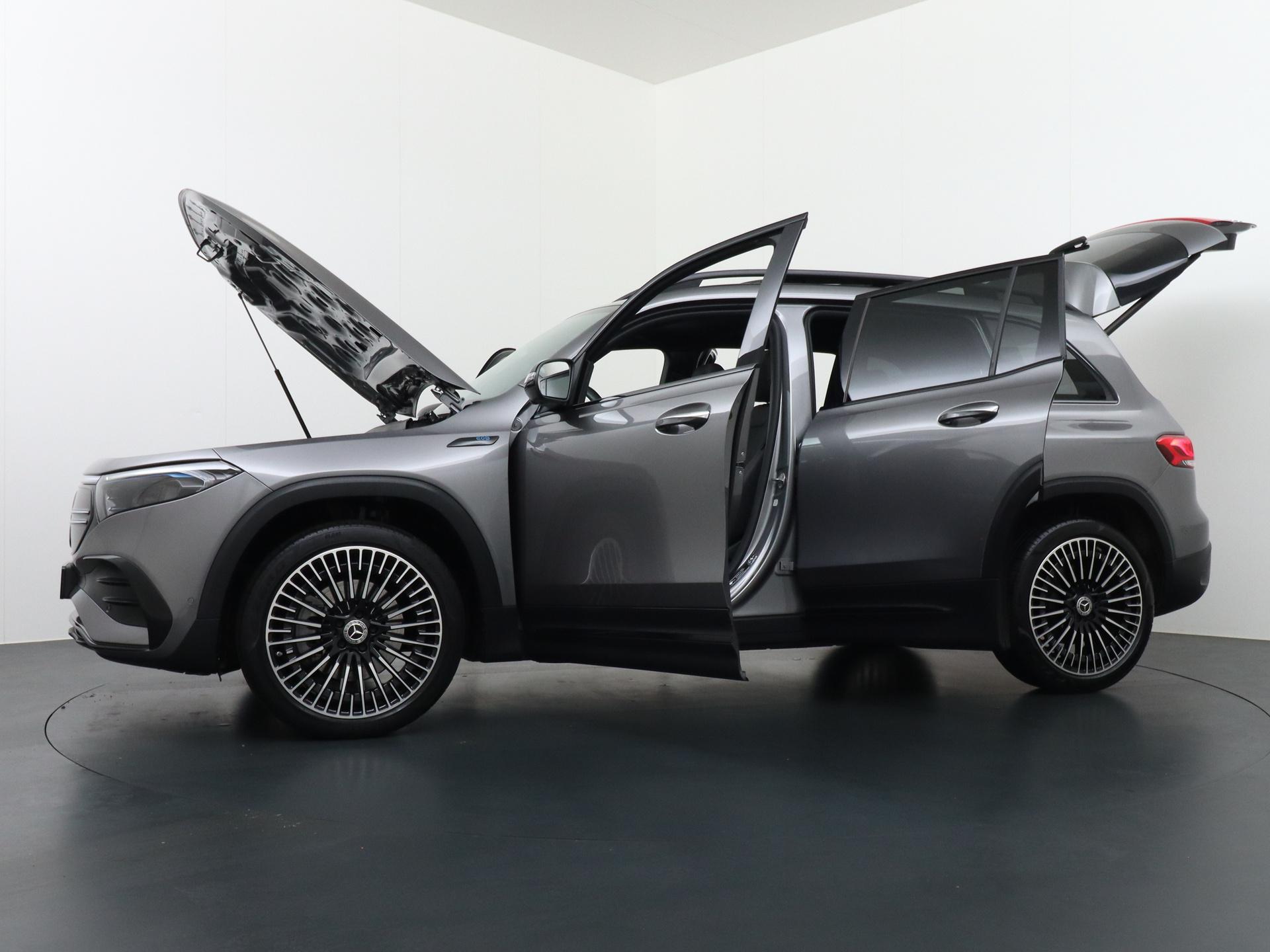 Mercedes-Benz EQB 250 AMG Line 7p. 67 kWh 18