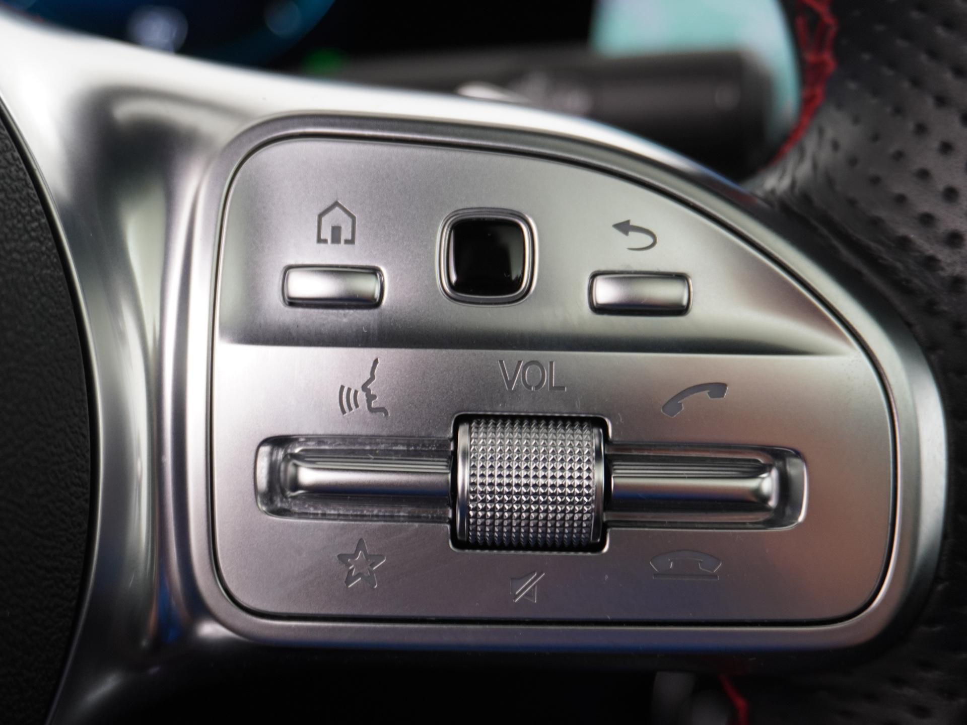 Mercedes-Benz EQB 250 AMG Line 7p. 67 kWh 35