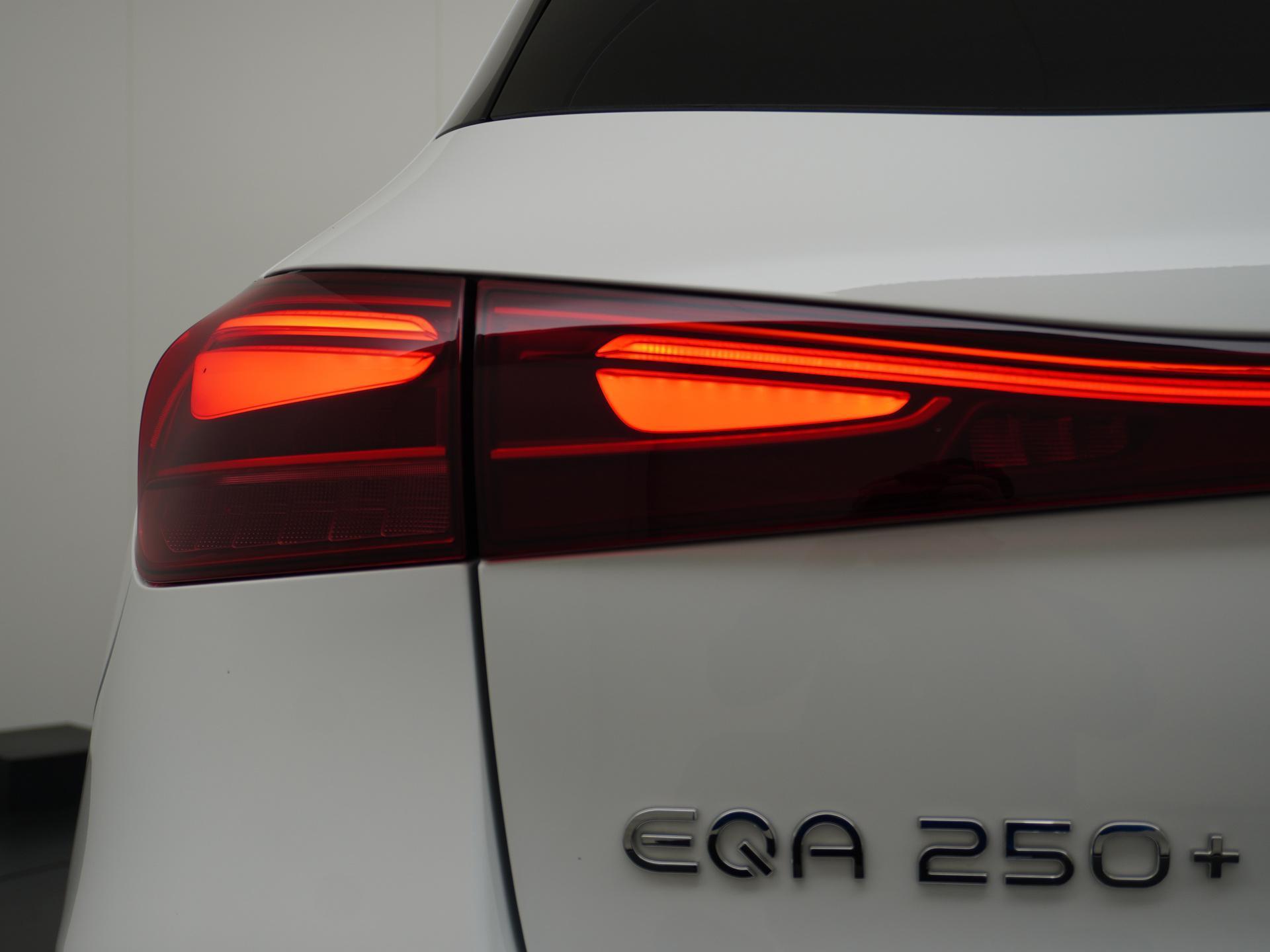 Mercedes-Benz EQA 250+ Business Solution AMG 71 kWh Accu 11