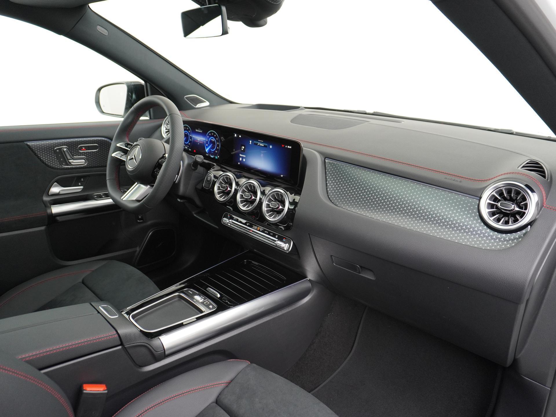 Mercedes-Benz EQA 250+ Business Solution AMG 71 kWh Accu 53