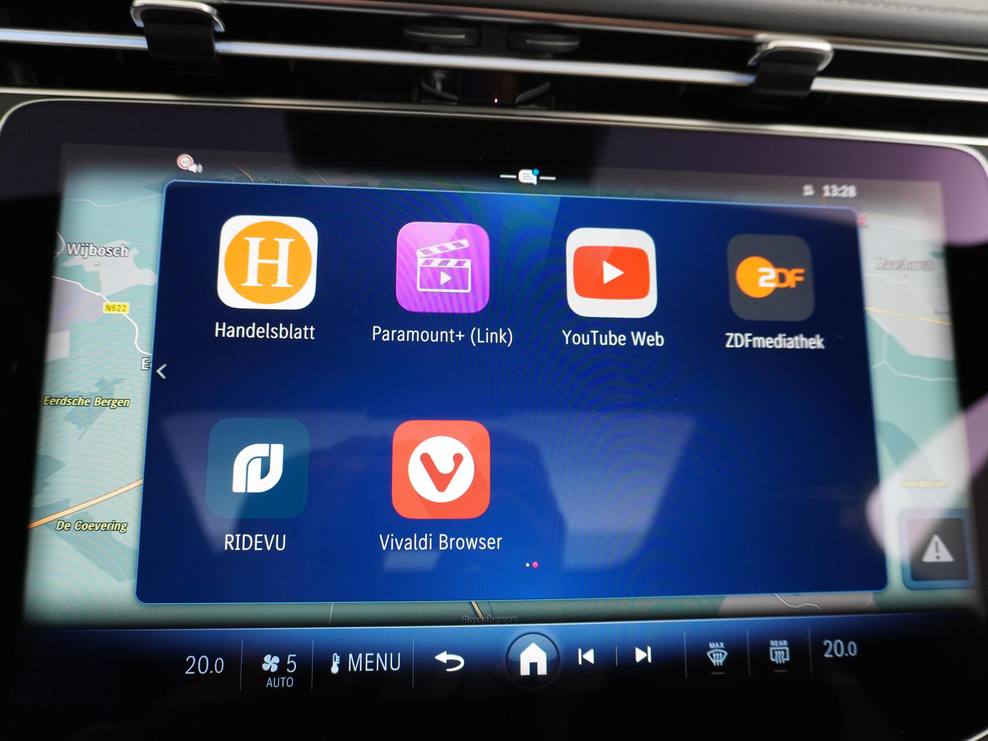 Mercedes-Benz E-Klasse 300 e 4MATIC AMG Line 44