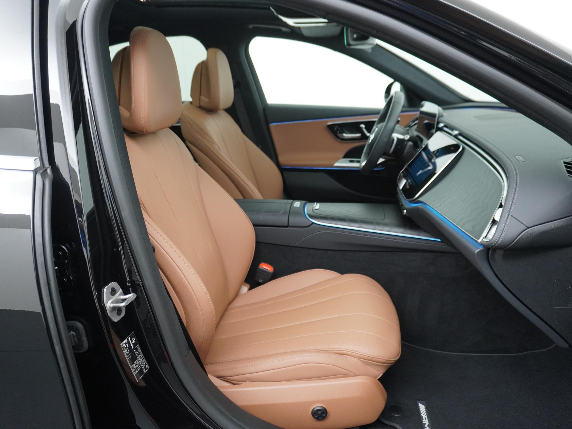 Mercedes-Benz E-Klasse 300 e 4MATIC AMG Line 51