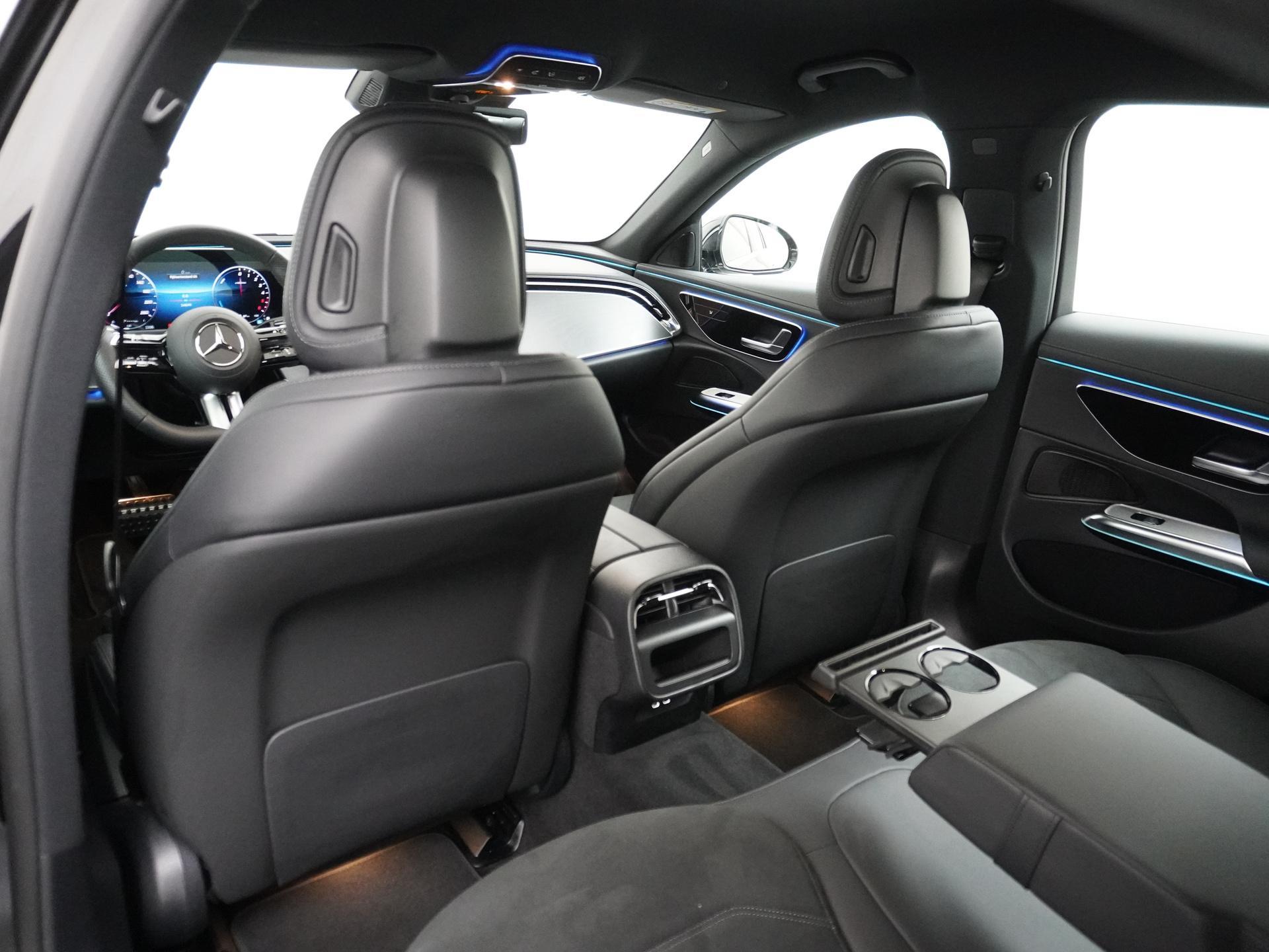 Mercedes-Benz E-Klasse 300 de AMG Line 12