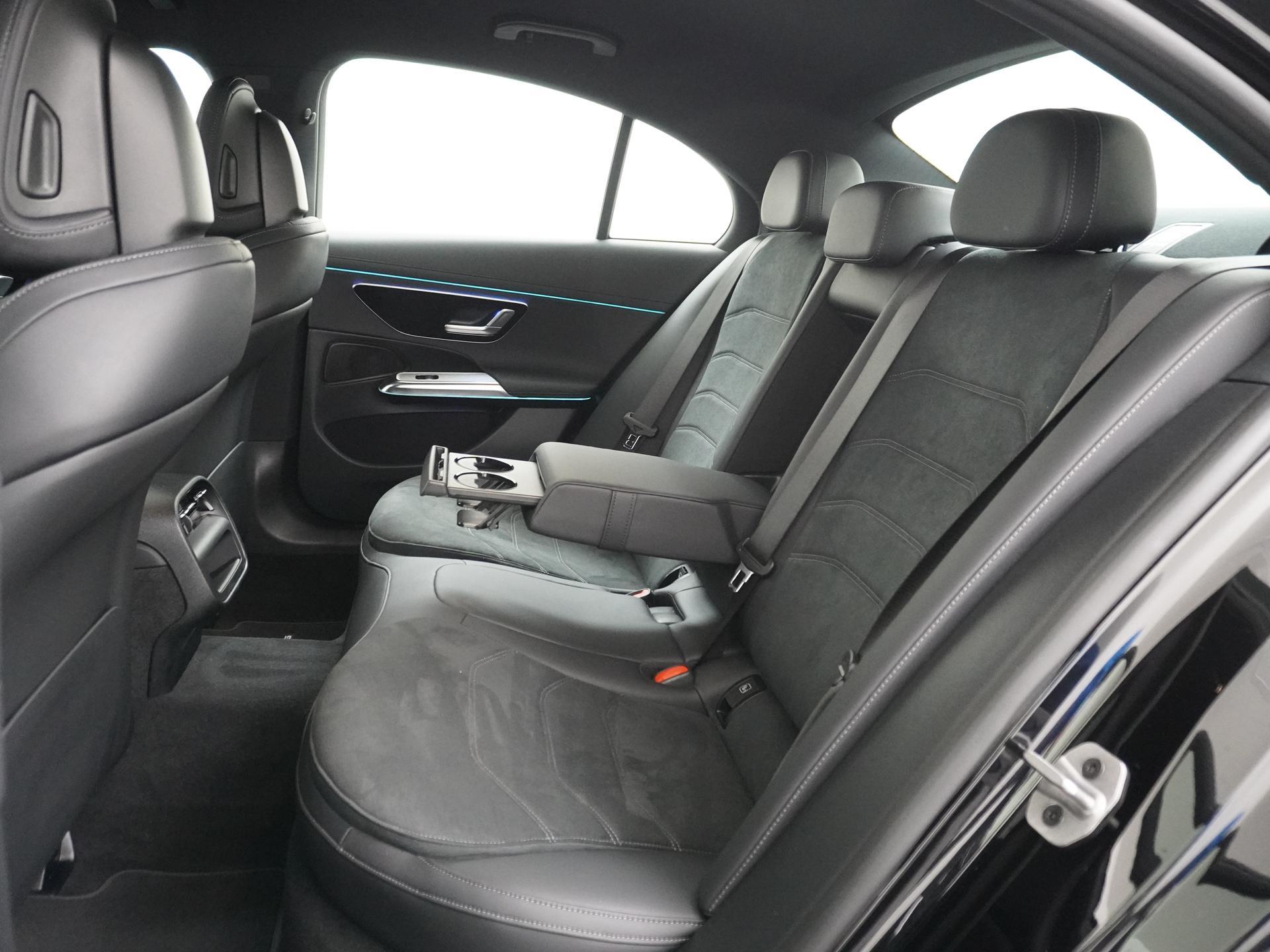 Mercedes-Benz E-Klasse 300 de AMG Line 14