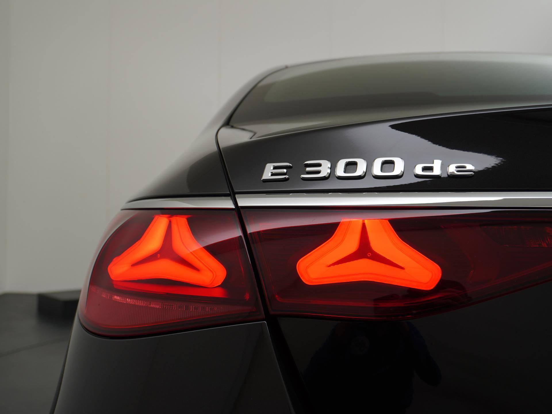 Mercedes-Benz E-Klasse 300 de AMG Line 18