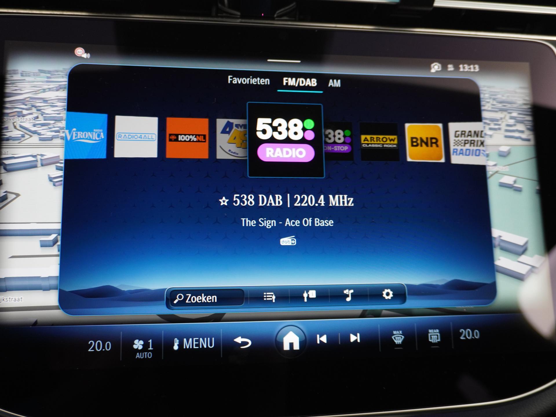 Mercedes-Benz E-Klasse 300 de AMG Line 41