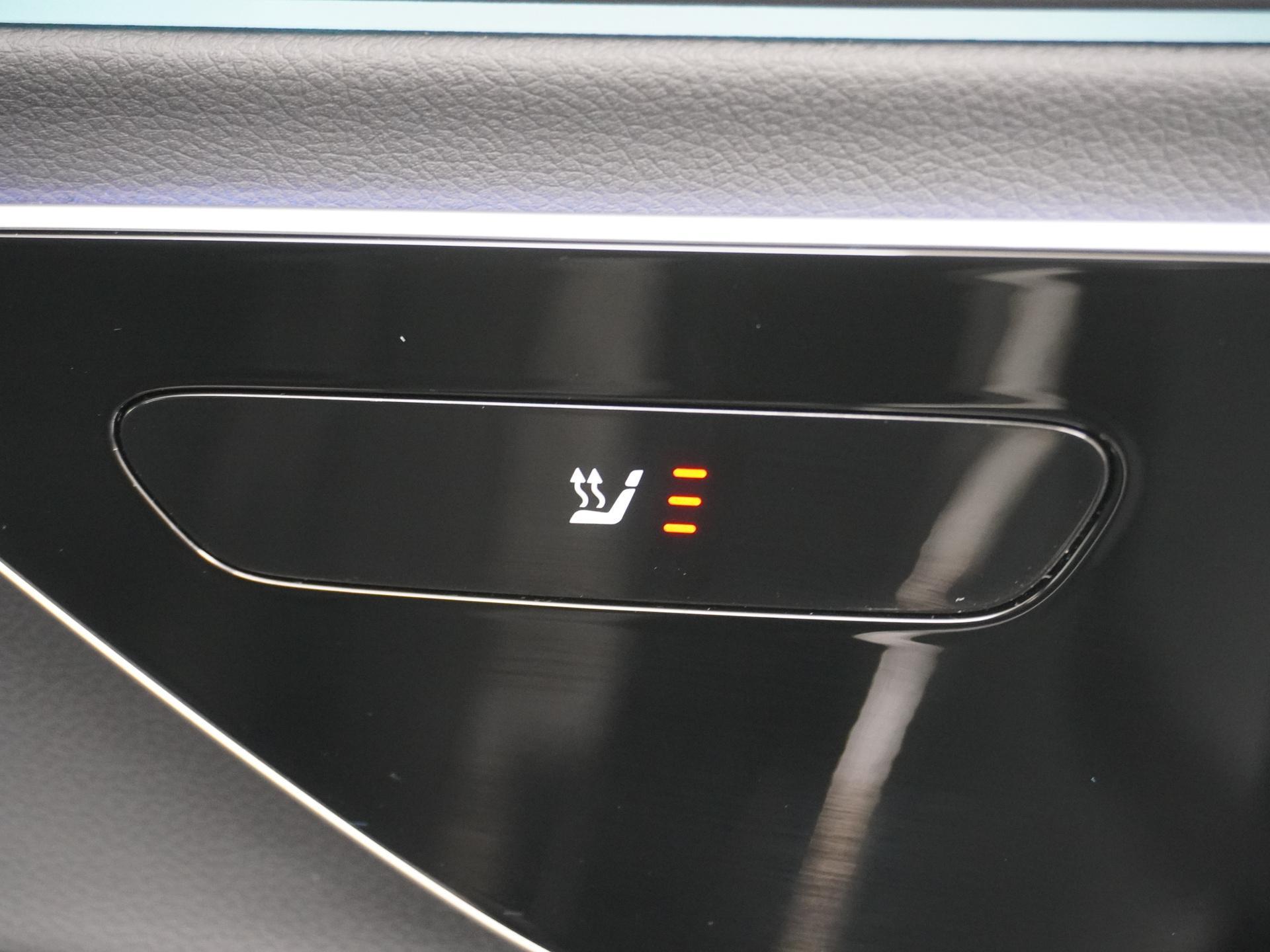 Mercedes-Benz E-Klasse 300 de AMG Line 52