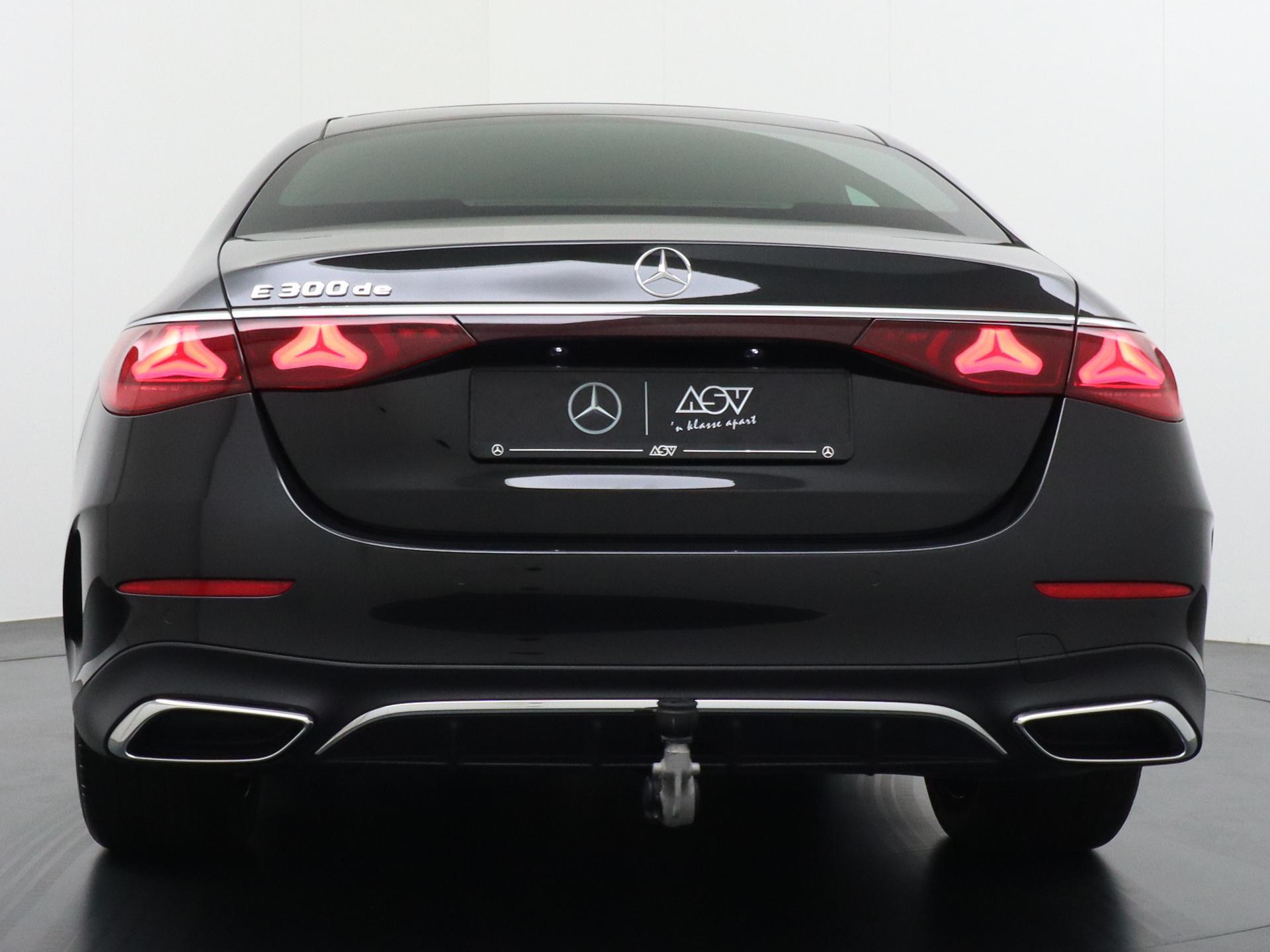 Mercedes-Benz E-Klasse 300 de AMG Line 6