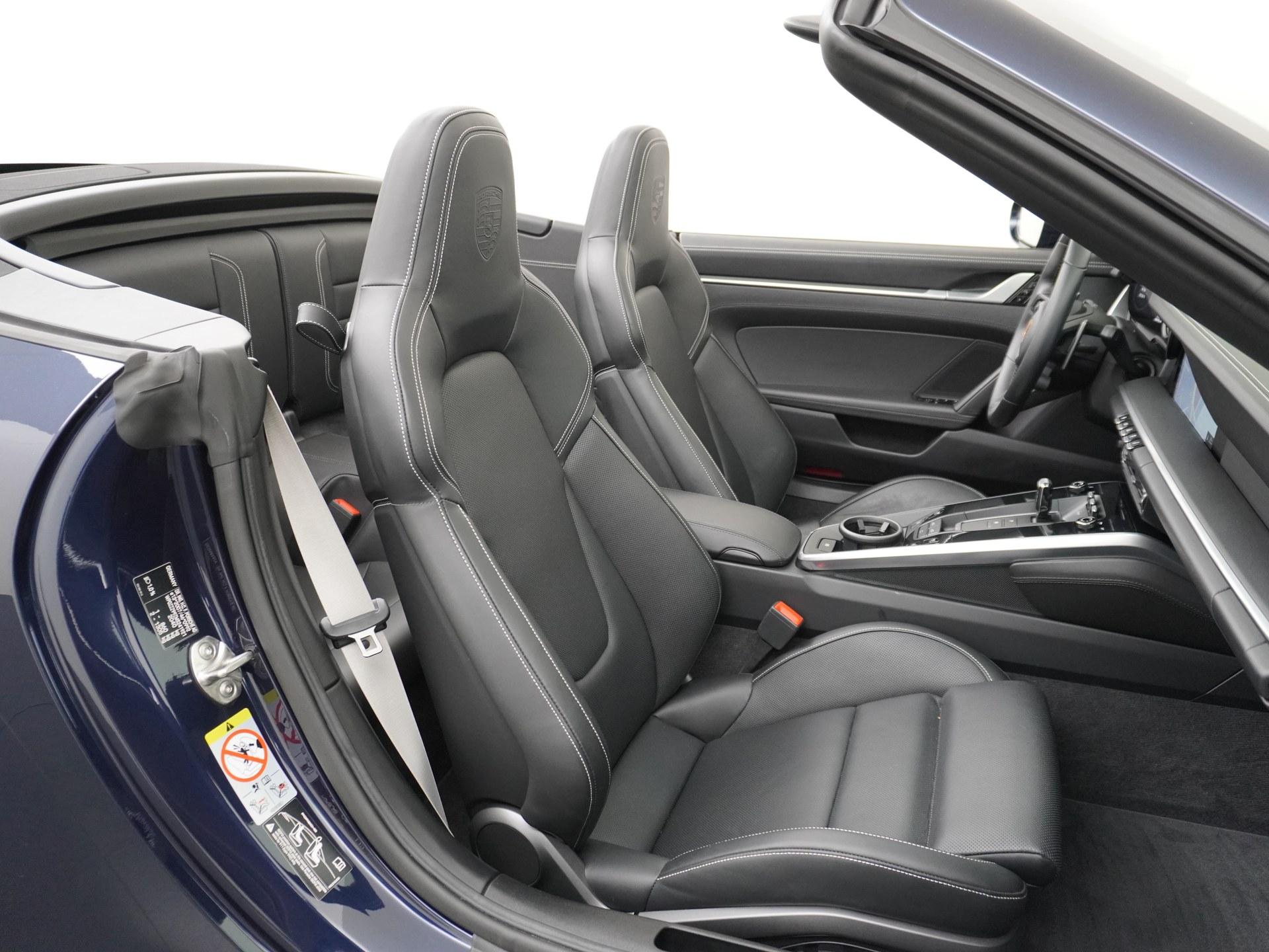 Porsche 911 Cabrio 3.0 Carrera S 11