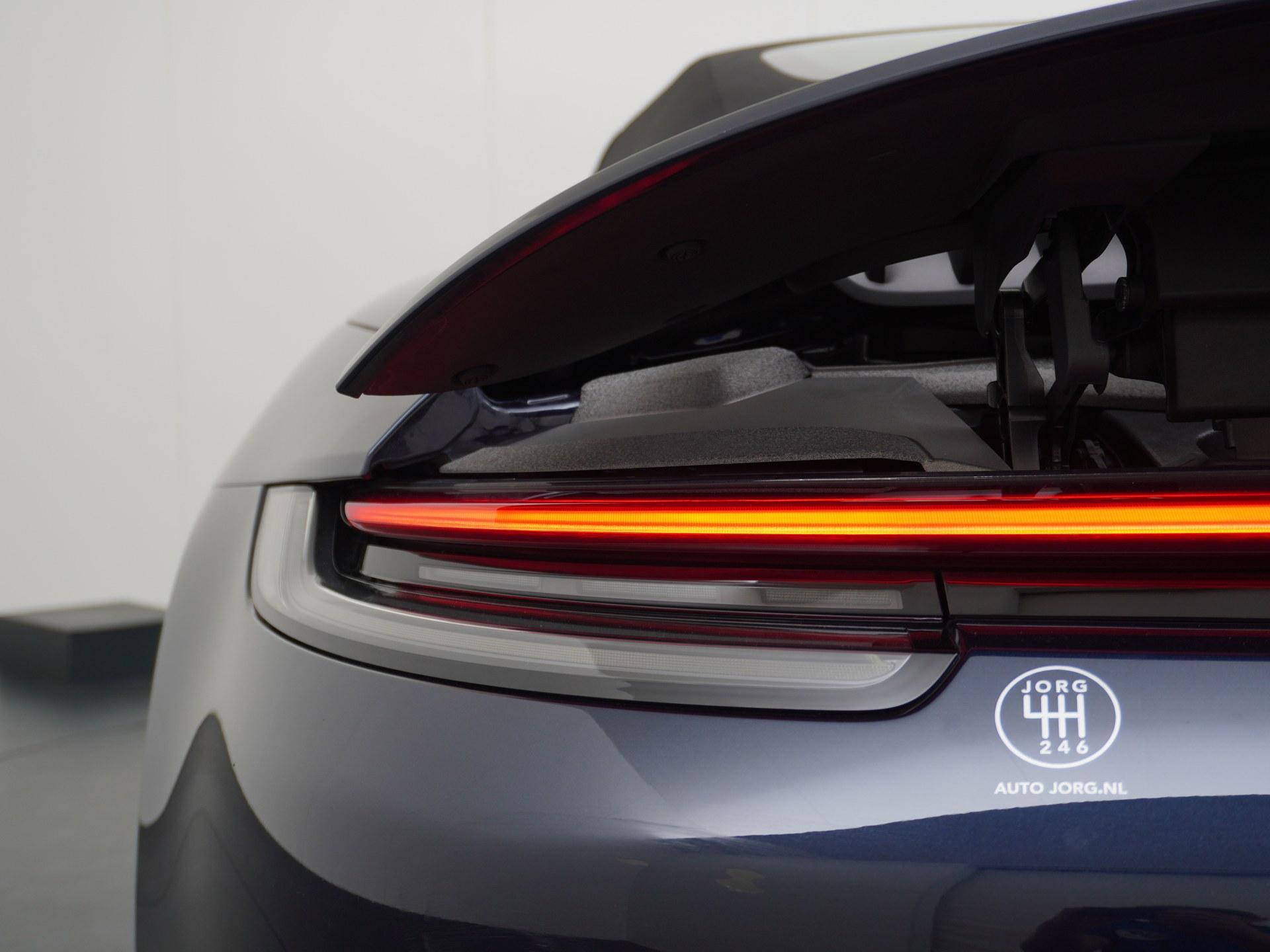 Porsche 911 Cabrio 3.0 Carrera S 12