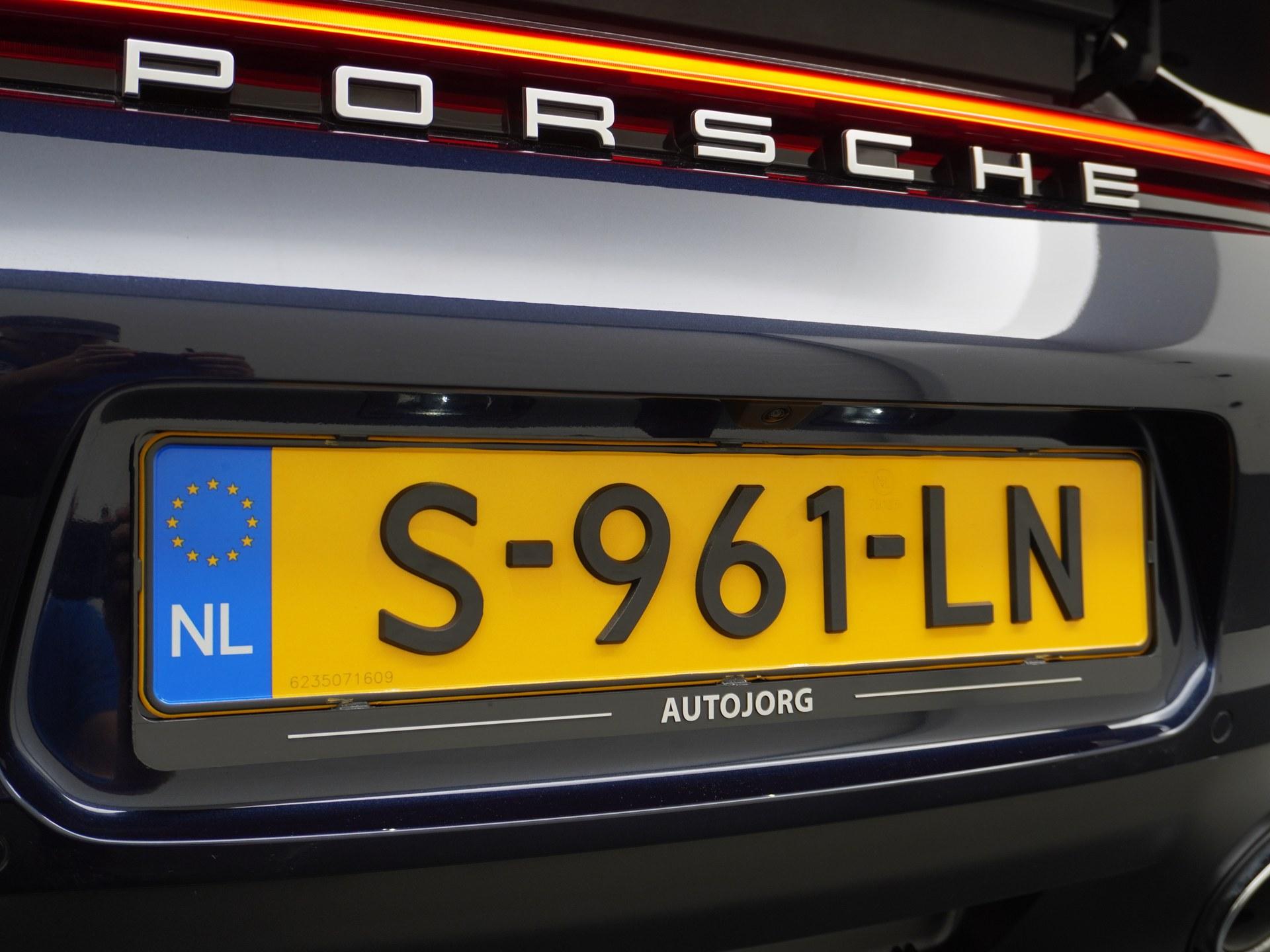 Porsche 911 Cabrio 3.0 Carrera S 13