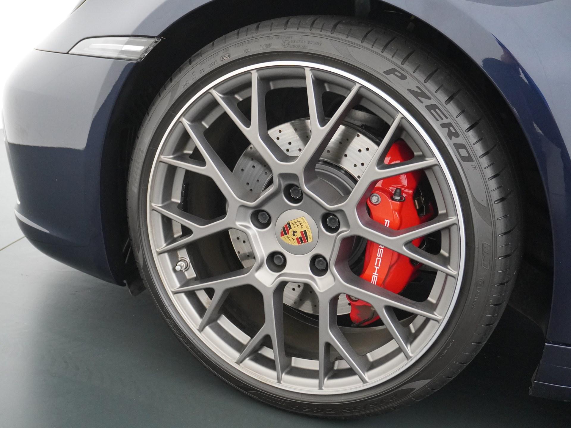 Porsche 911 Cabrio 3.0 Carrera S 16