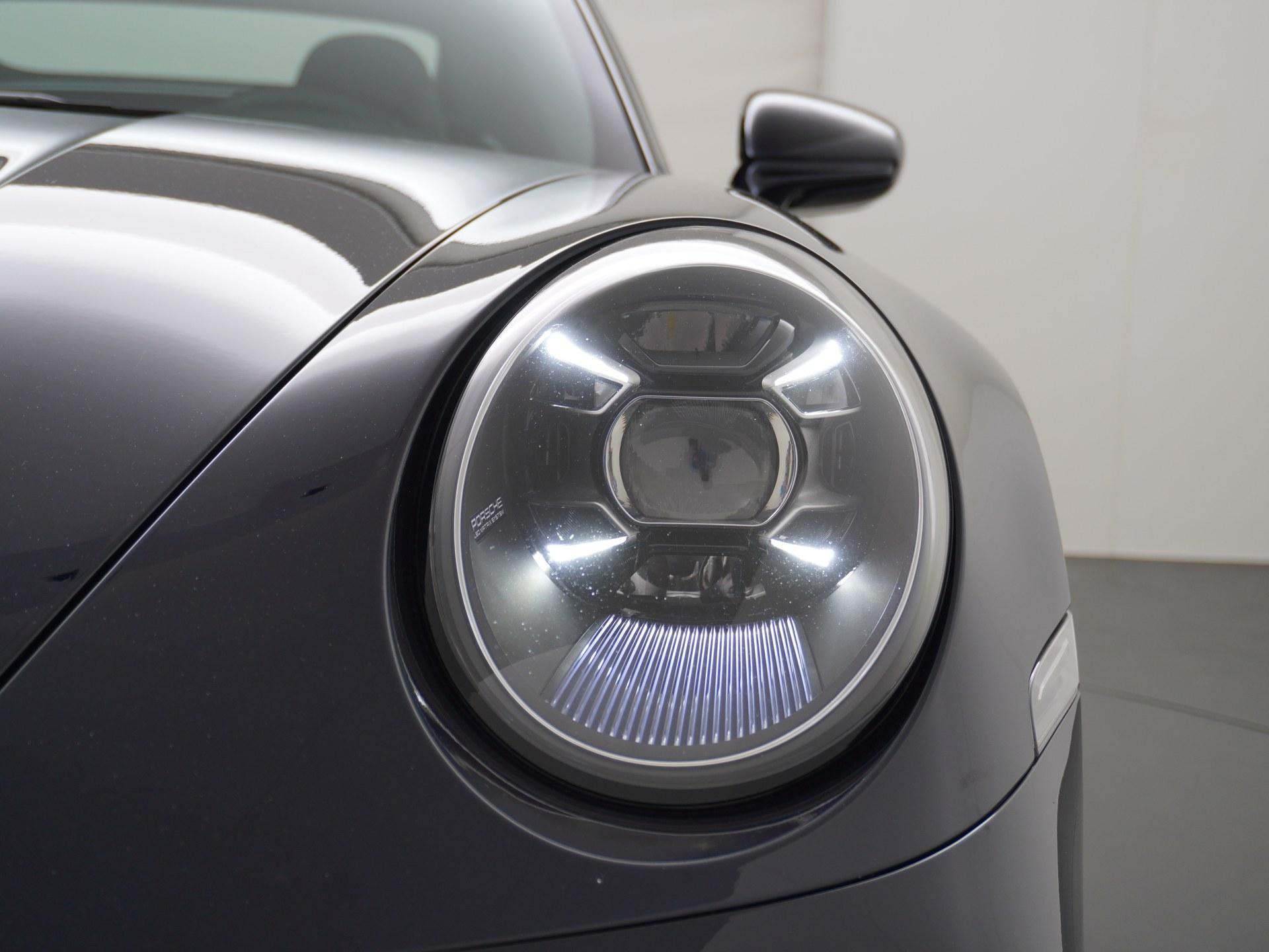 Porsche 911 Cabrio 3.0 Carrera S 17