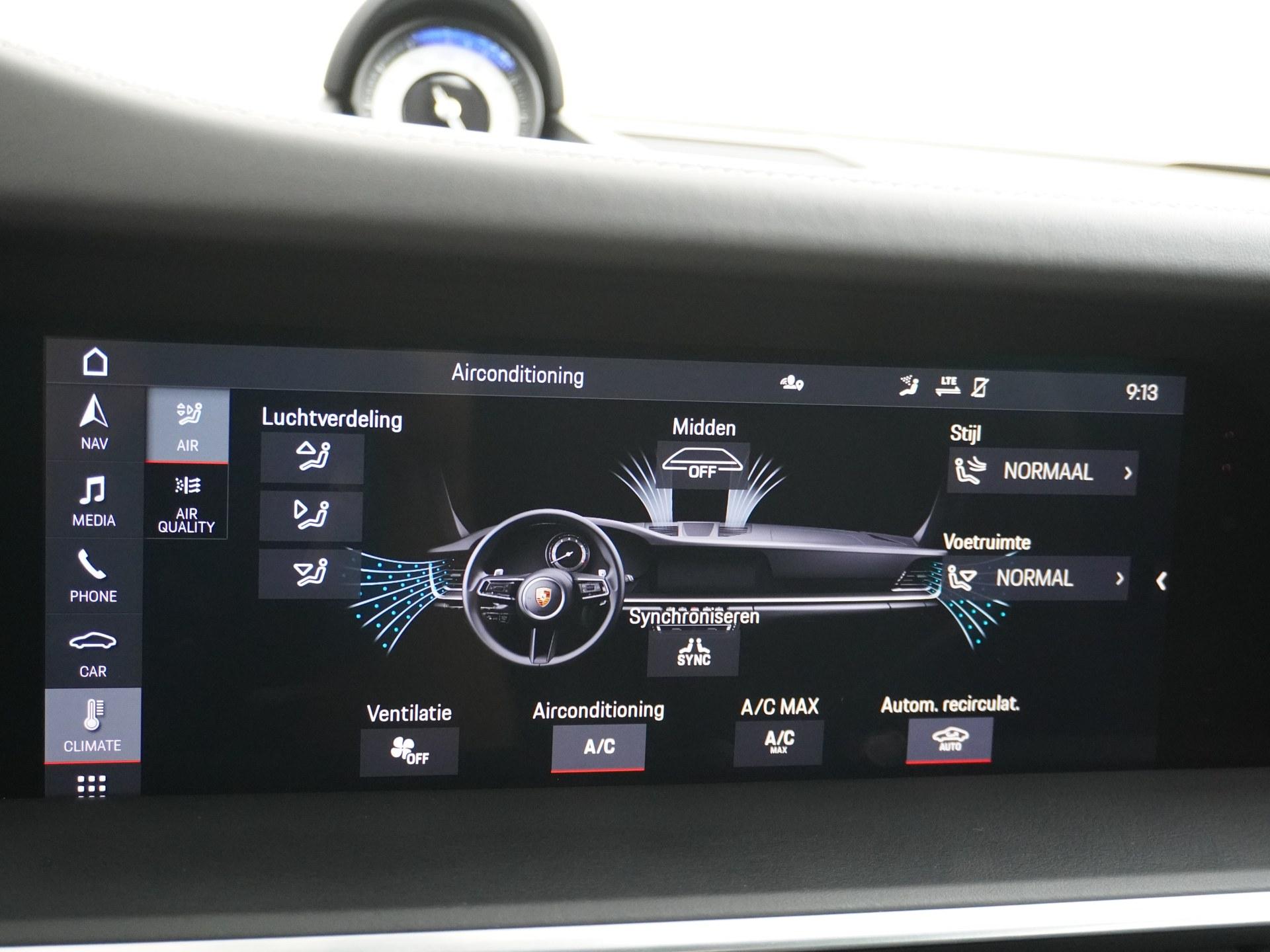 Porsche 911 Cabrio 3.0 Carrera S 38