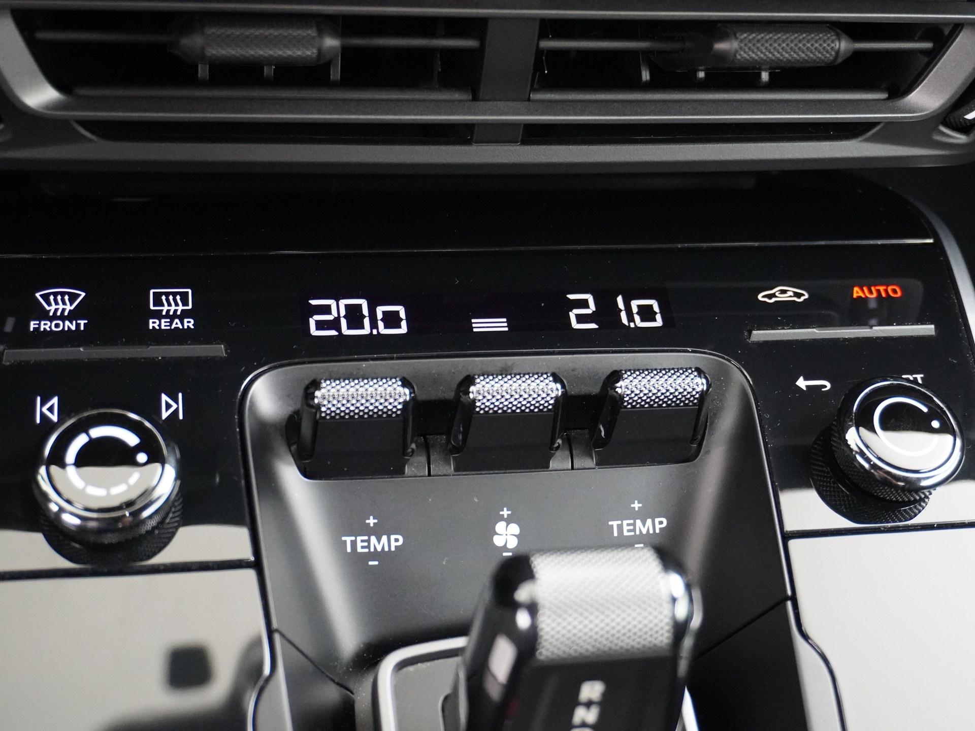 Porsche 911 Cabrio 3.0 Carrera S 42