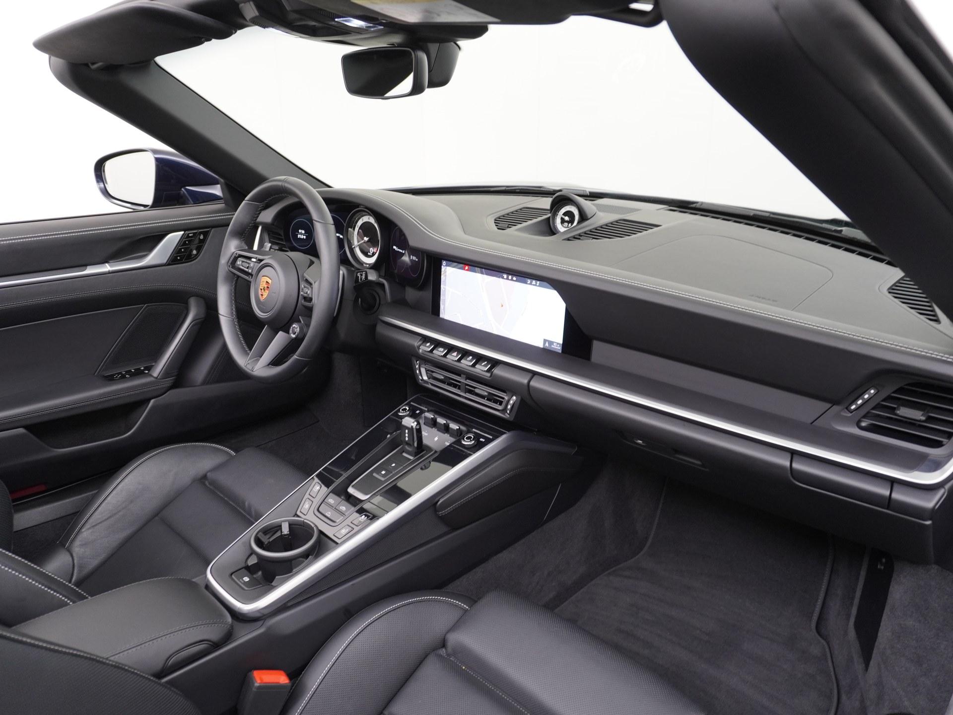 Porsche 911 Cabrio 3.0 Carrera S 48