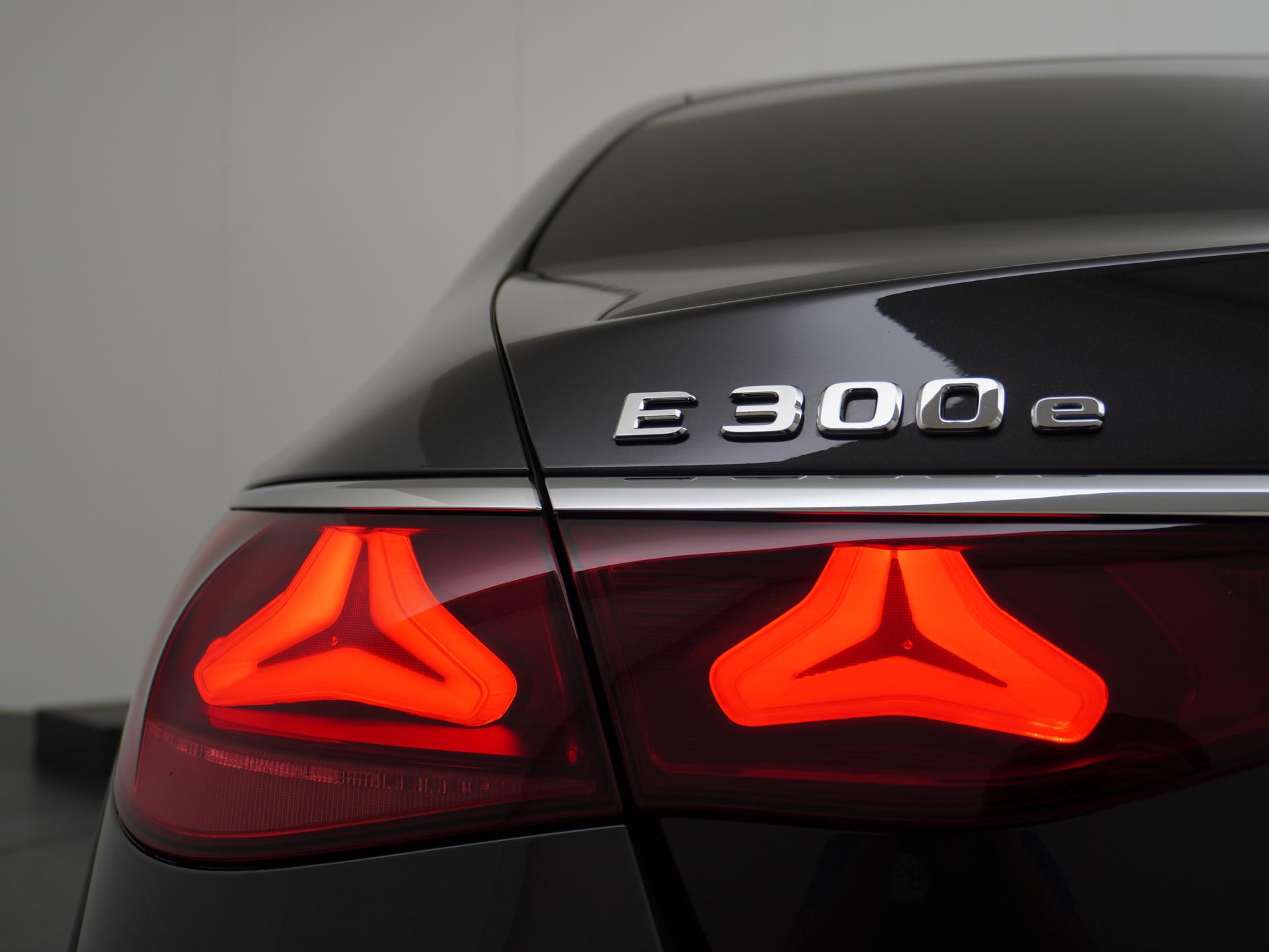 Mercedes-Benz E-Klasse 300 e AMG Line 14