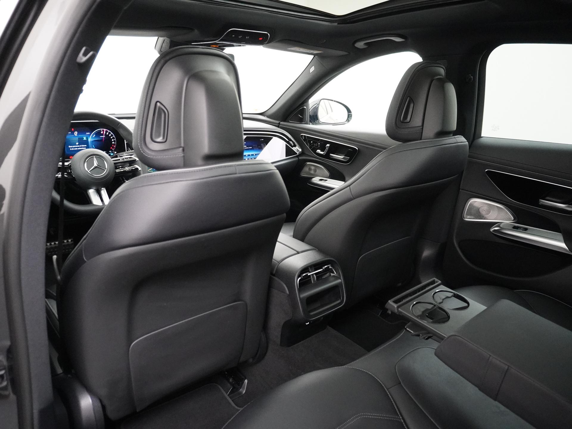 Mercedes-Benz E-Klasse 300 e AMG Line 23