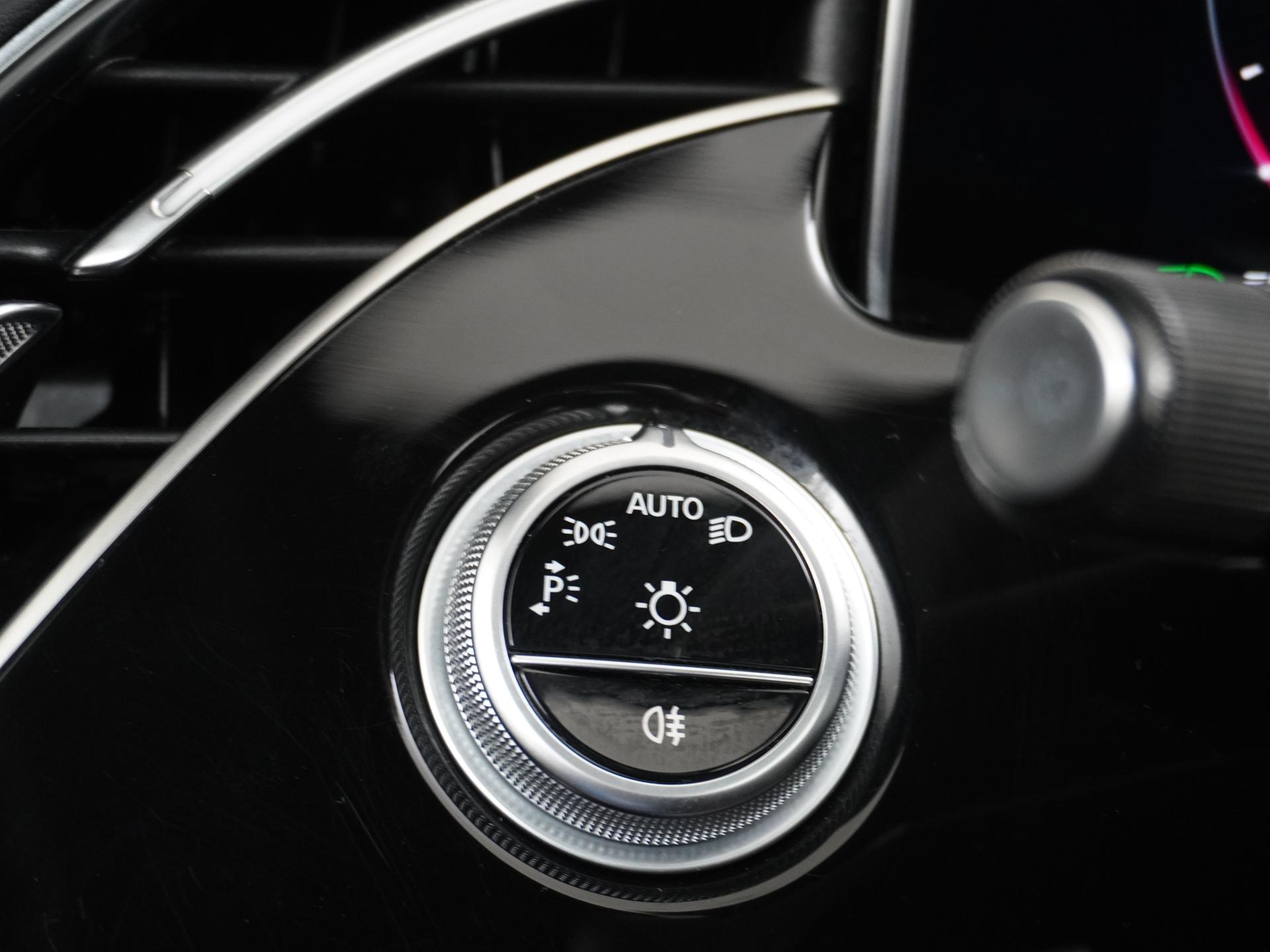 Mercedes-Benz E-Klasse 300 e AMG Line 27