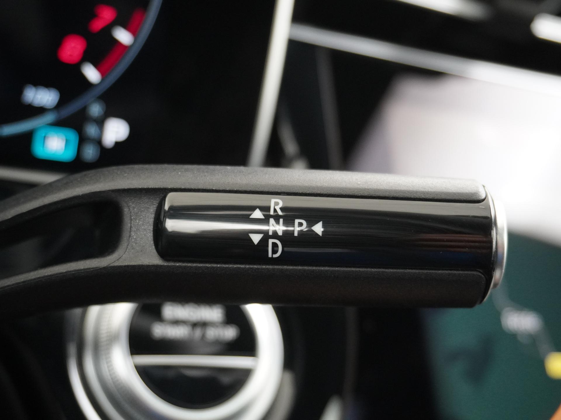 Mercedes-Benz E-Klasse 300 e AMG Line 29