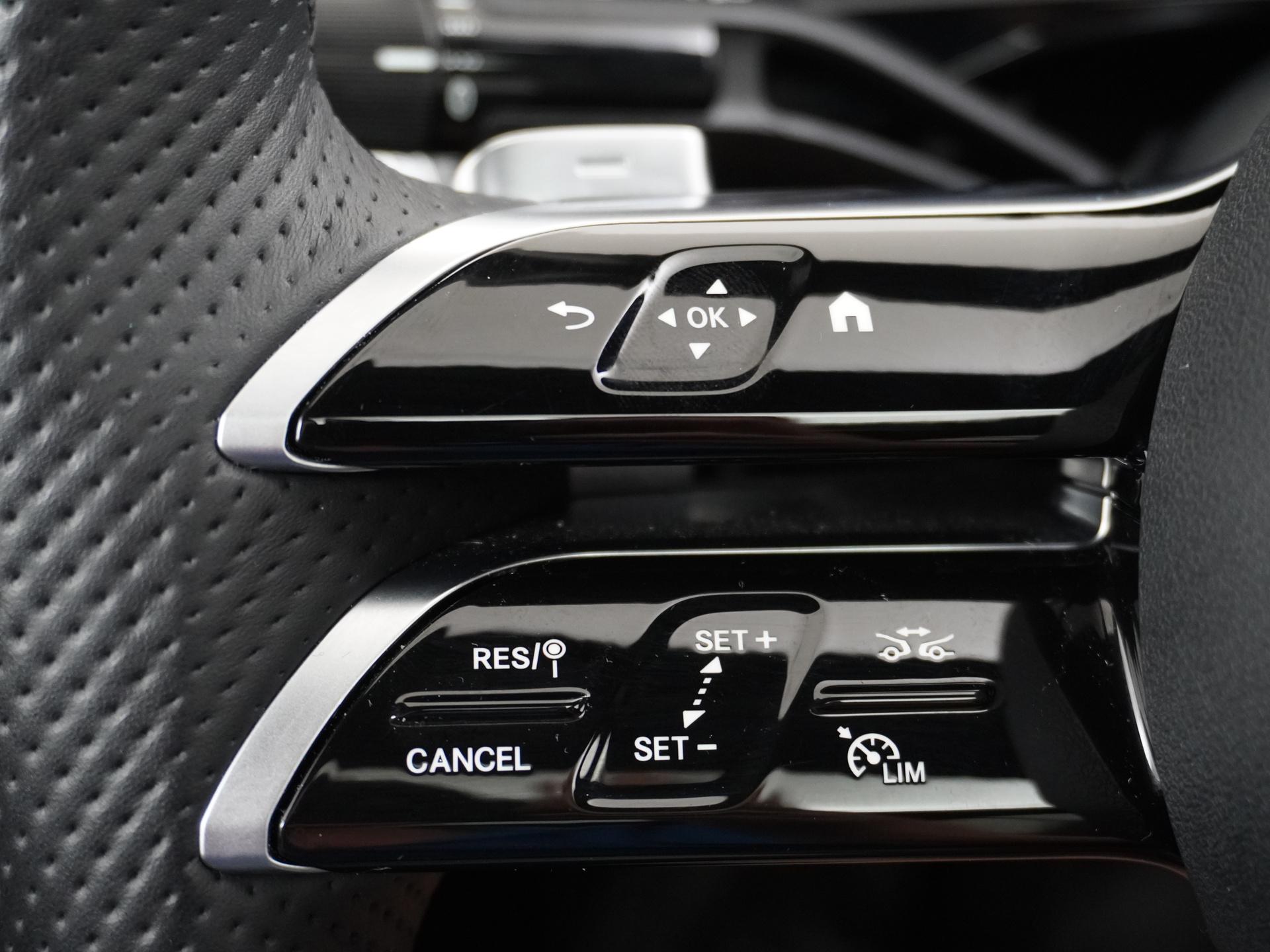 Mercedes-Benz E-Klasse 300 e AMG Line 31