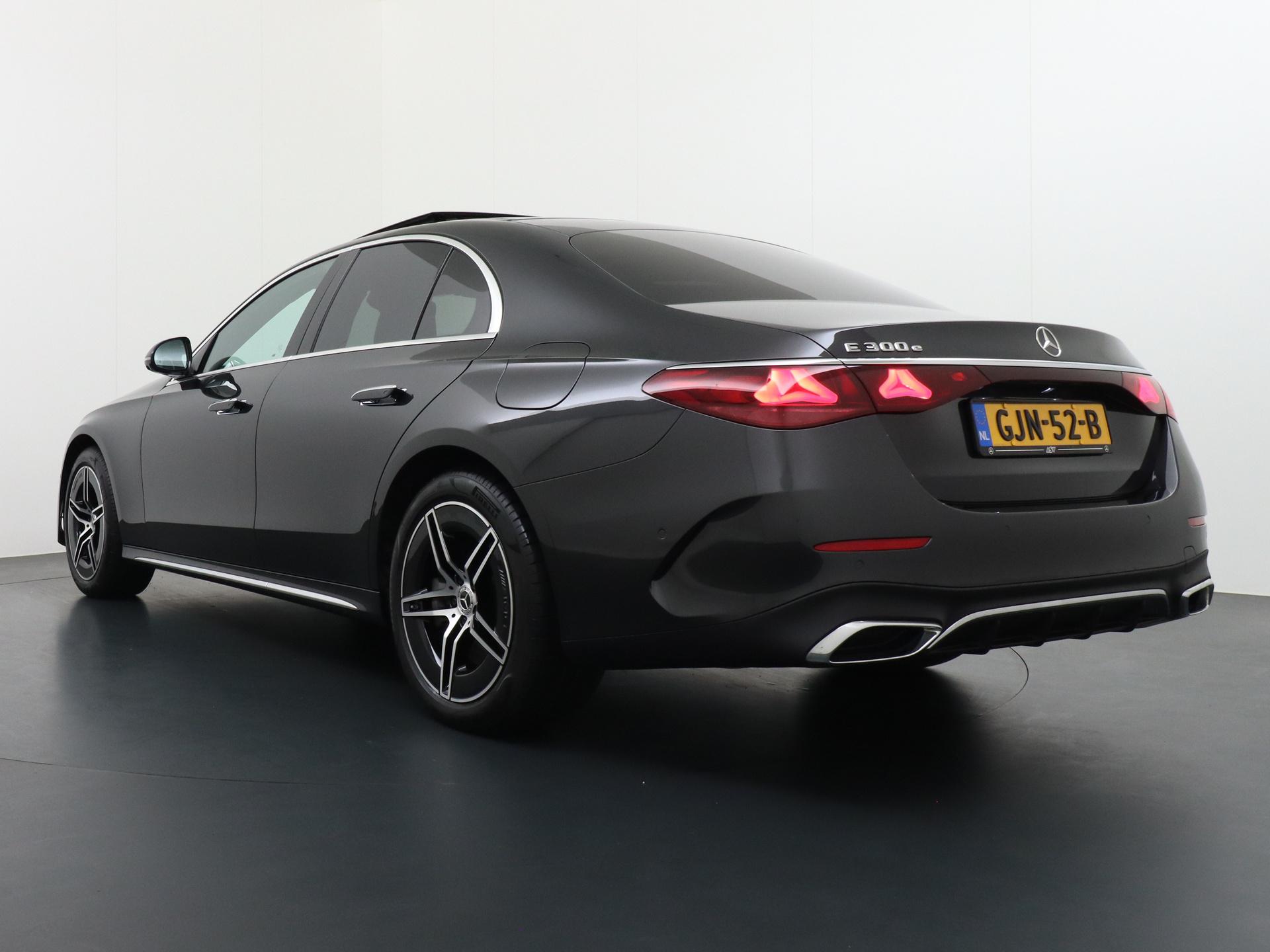 Mercedes-Benz E-Klasse 300 e AMG Line 4