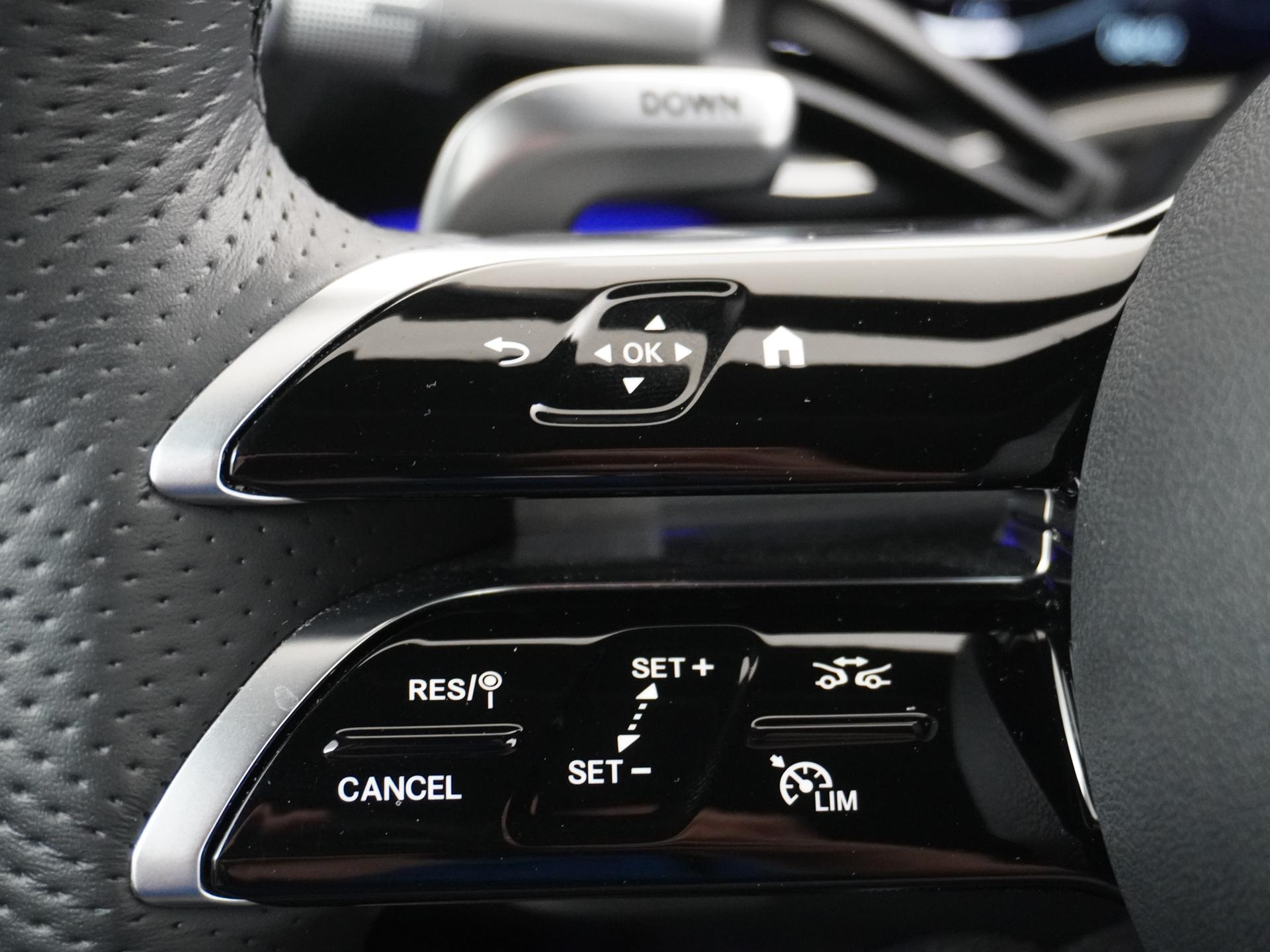 Mercedes-Benz SL-Klasse Roadster AMG 63 4MATIC+ 36