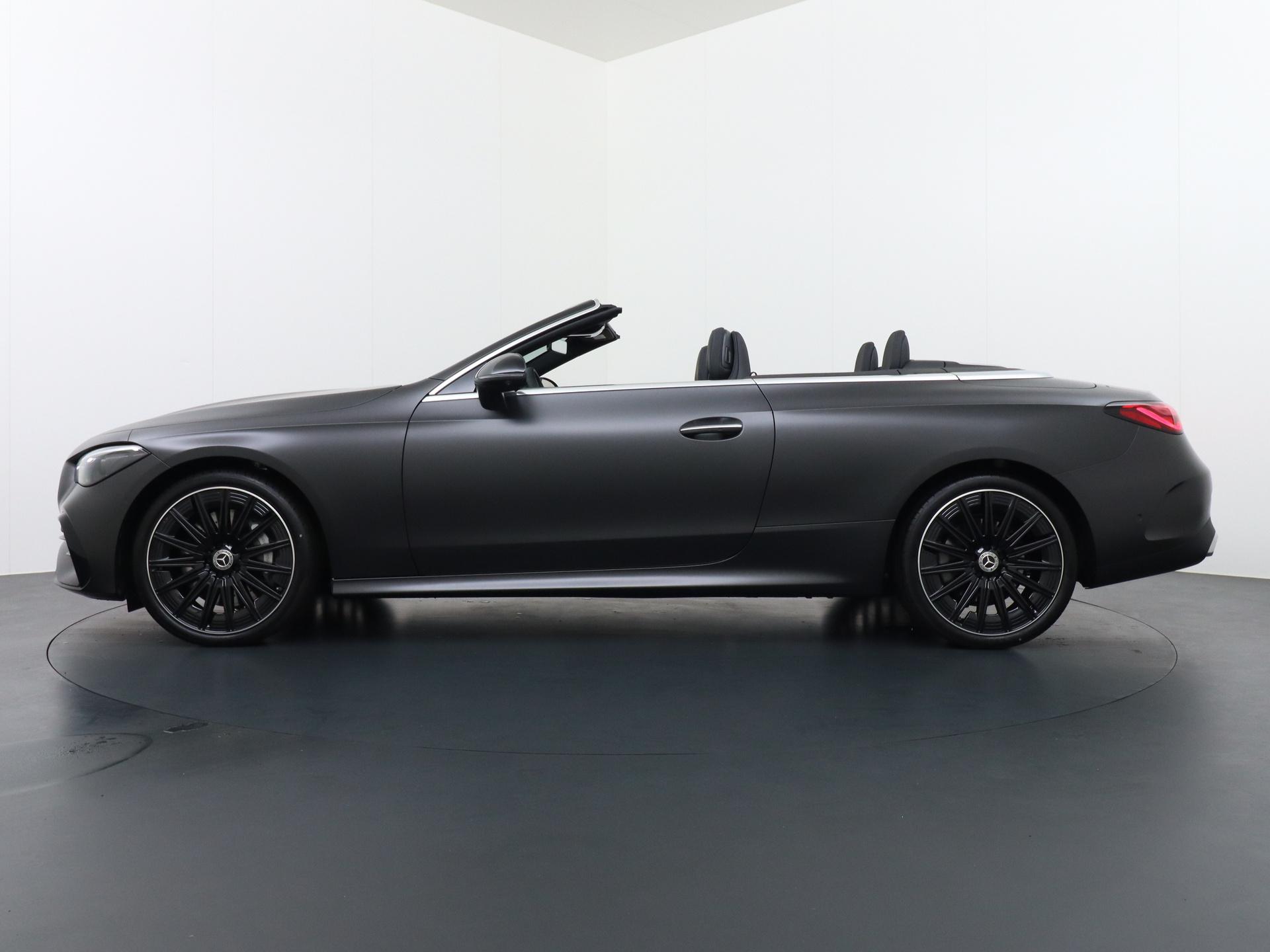 Mercedes-Benz CLE Cabriolet 450 4MATIC AMG Line 1
