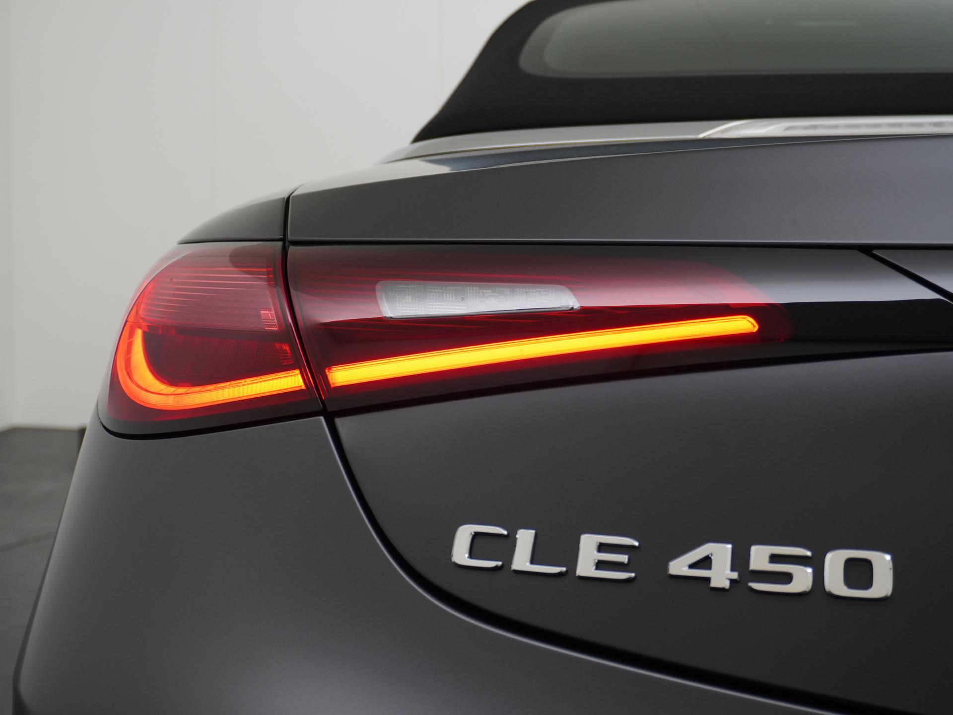 Mercedes-Benz CLE Cabriolet 450 4MATIC AMG Line 11