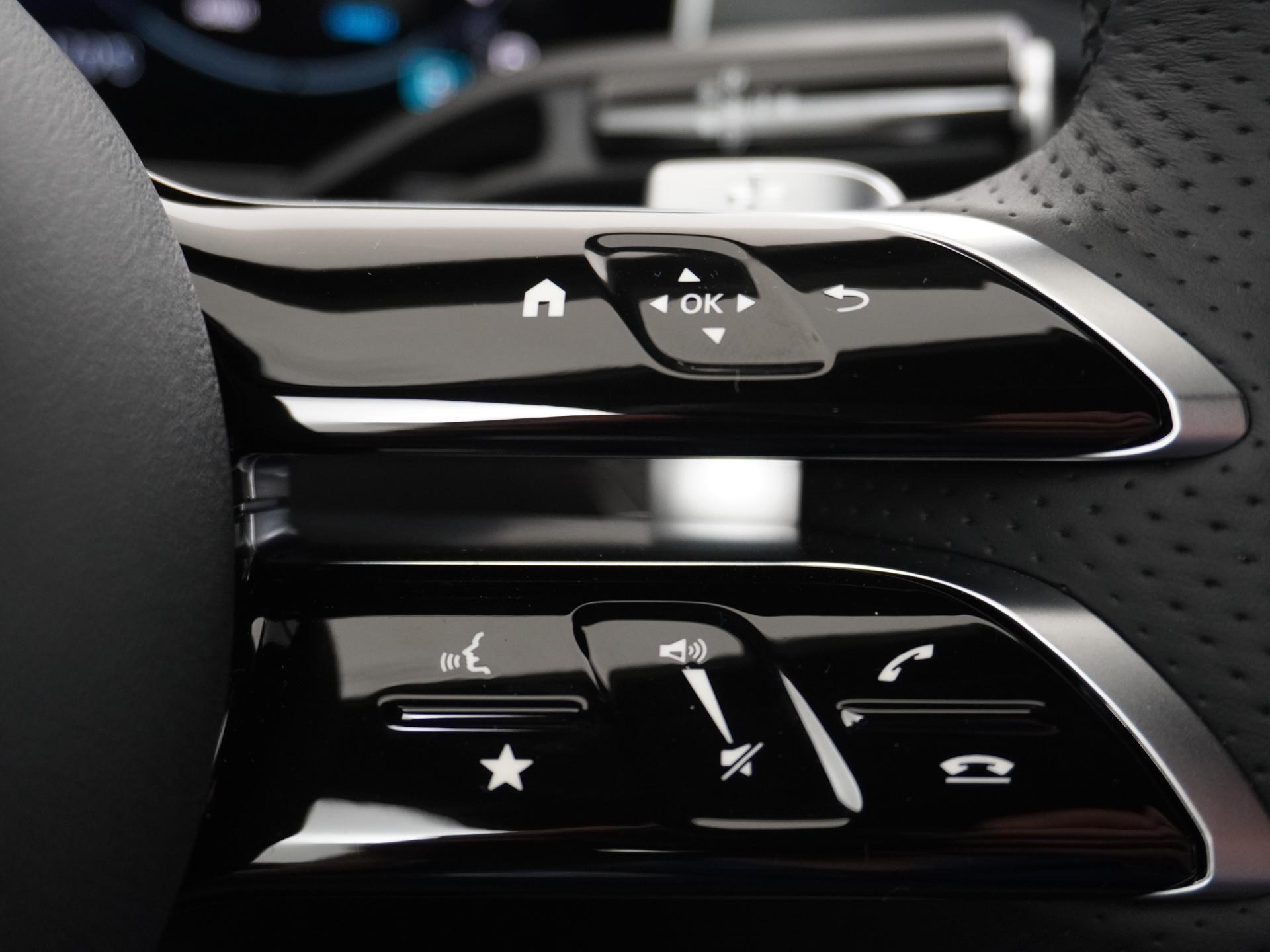 Mercedes-Benz CLE Cabriolet 450 4MATIC AMG Line 29