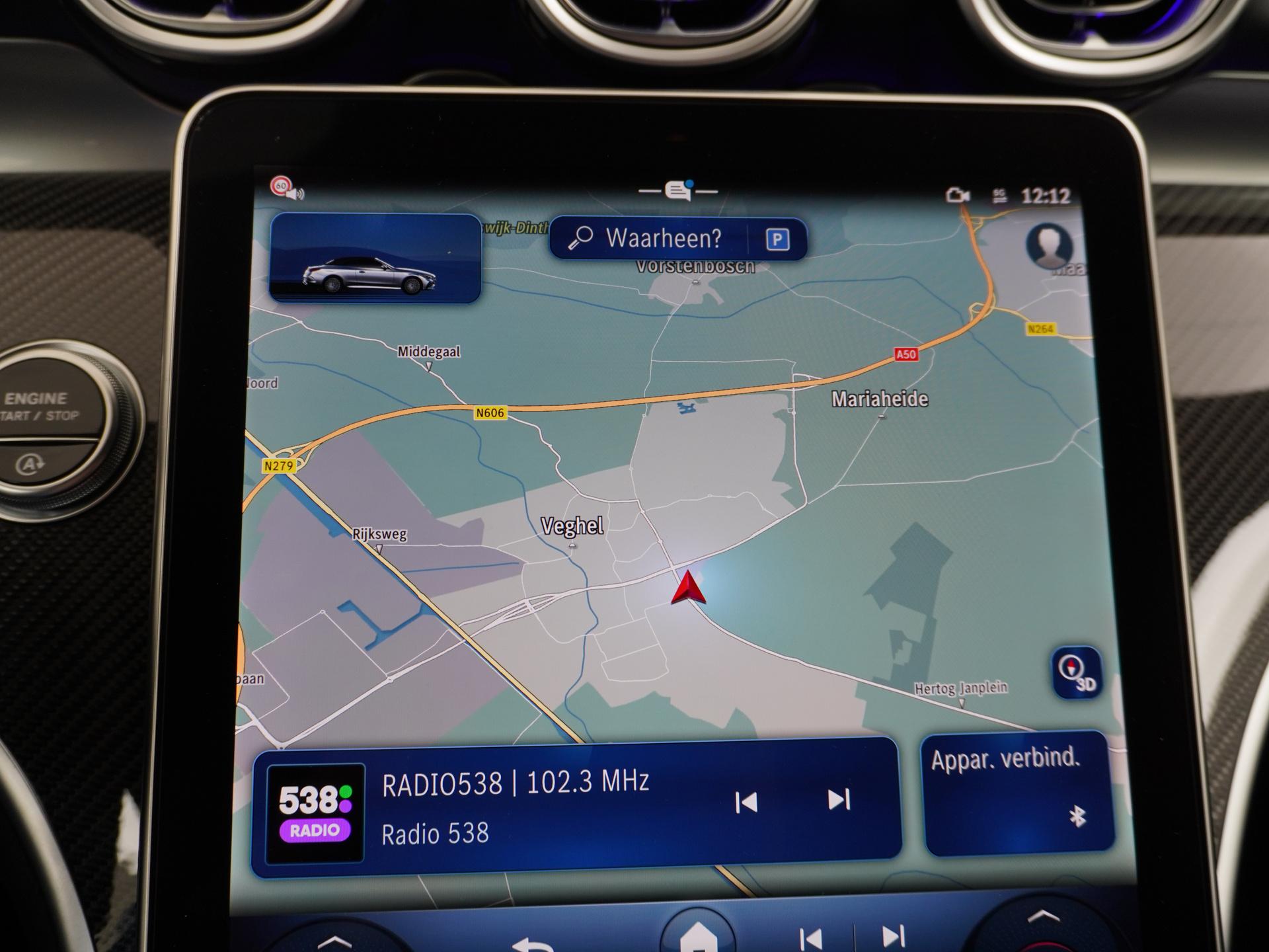 Mercedes-Benz CLE Cabriolet 450 4MATIC AMG Line 32