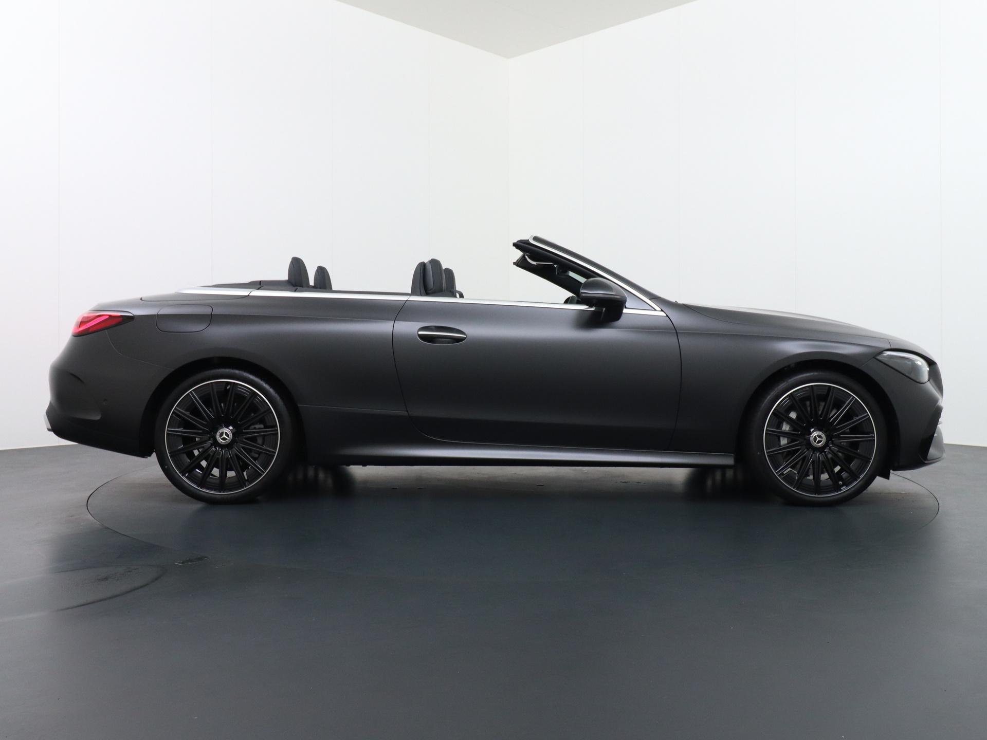 Mercedes-Benz CLE Cabriolet 450 4MATIC AMG Line 5
